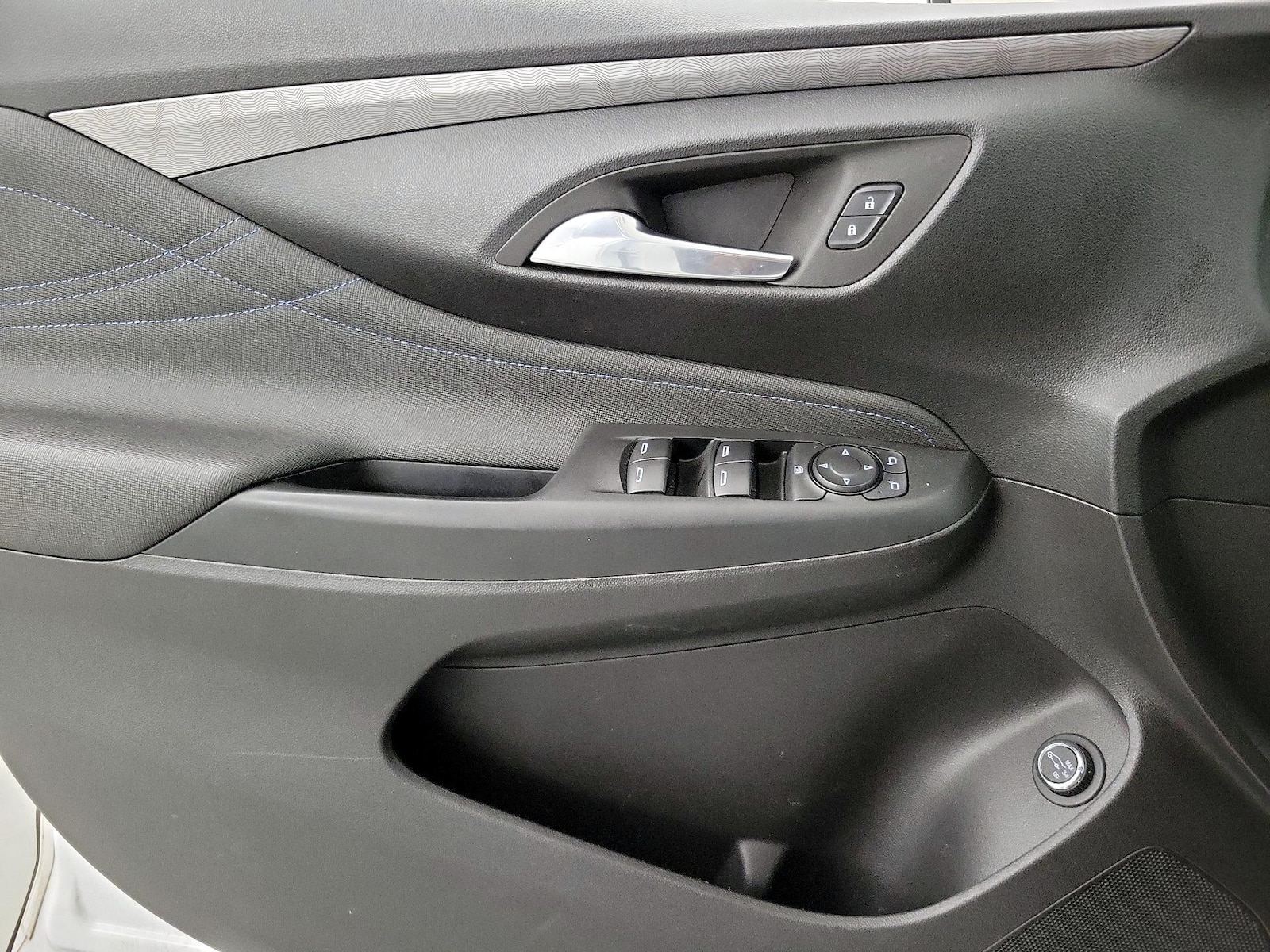 2025 Buick Envista Sport Touring - Photo 13