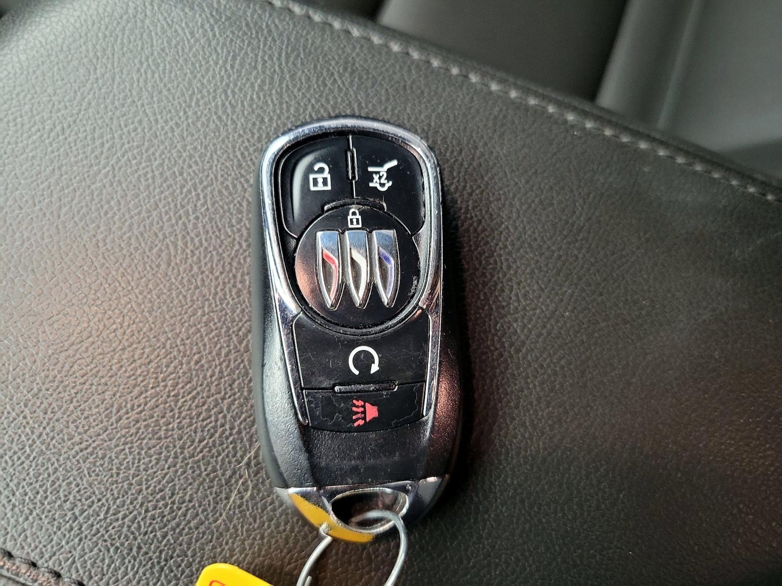 2025 Buick Envista Sport Touring - Photo 23