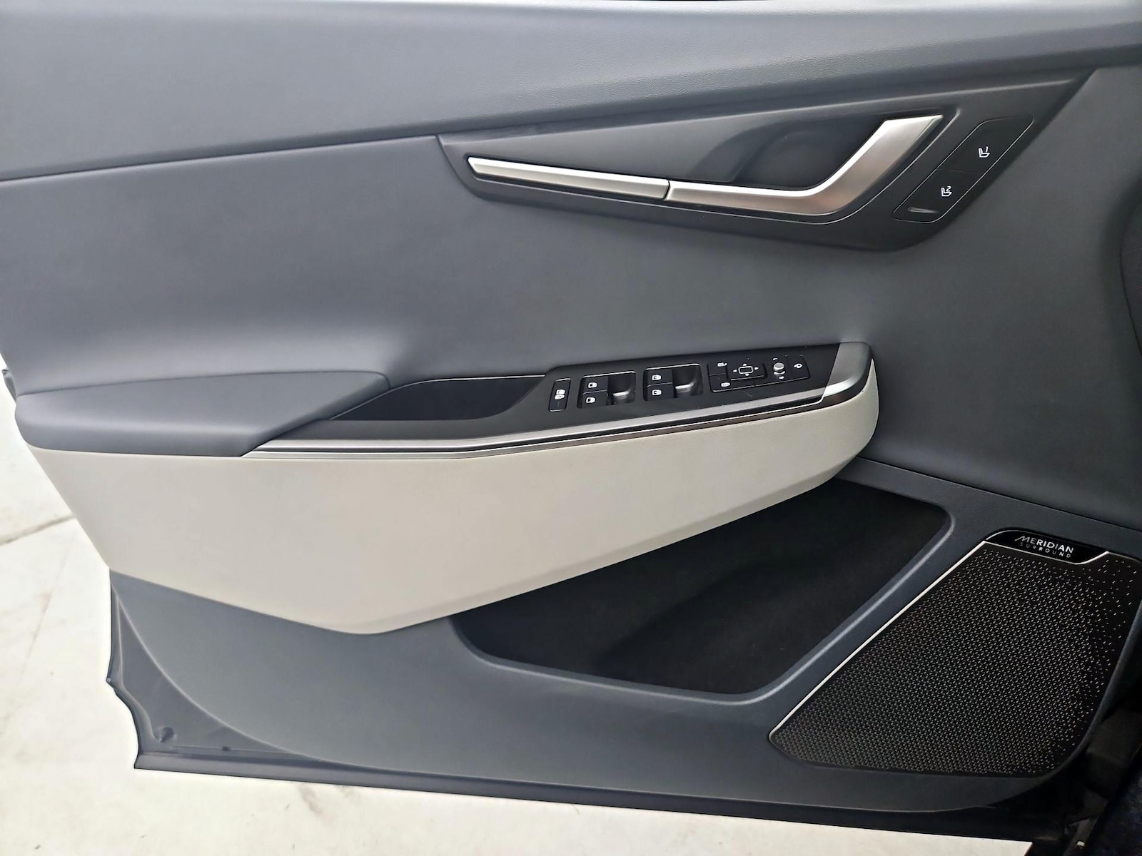 2024 Kia EV6 Wind - Photo 13