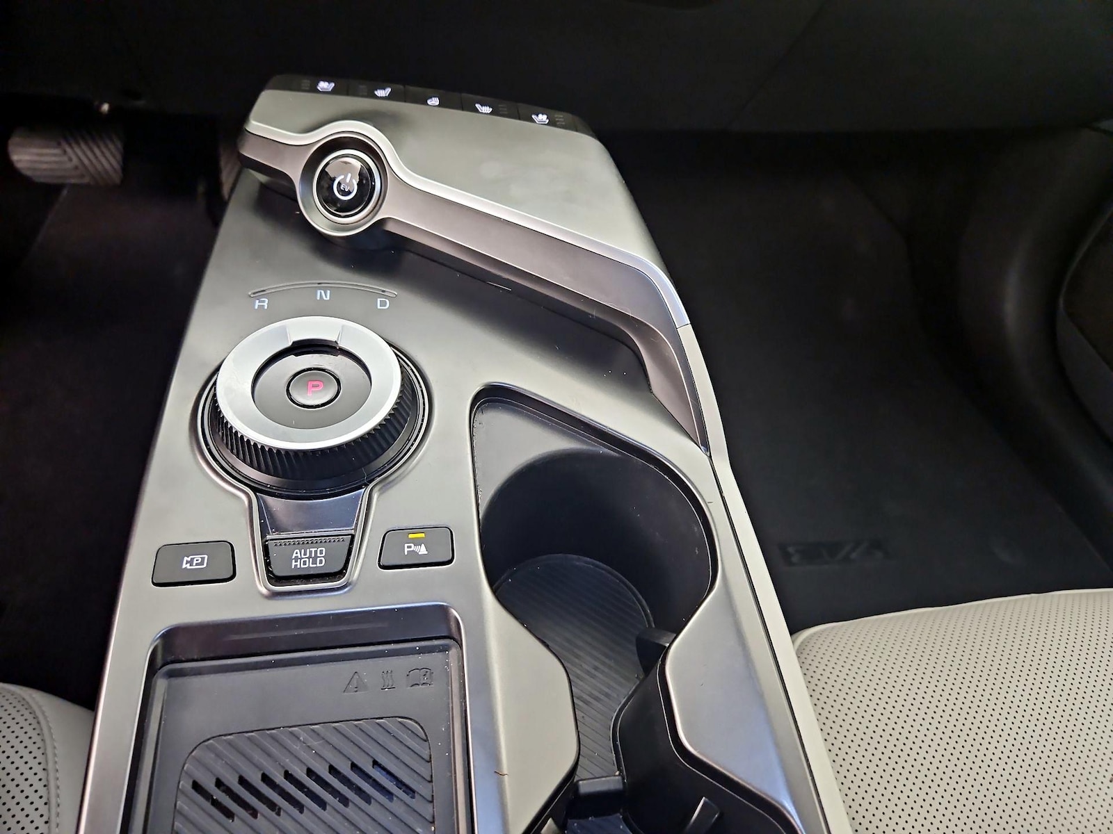 2024 Kia EV6 Wind - Photo 18
