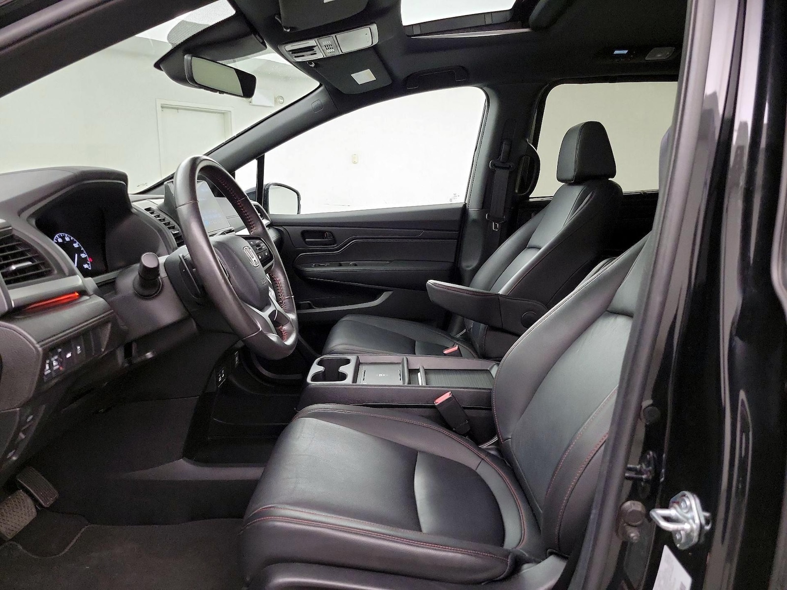 2025 Honda Odyssey Sport L - Photo 12
