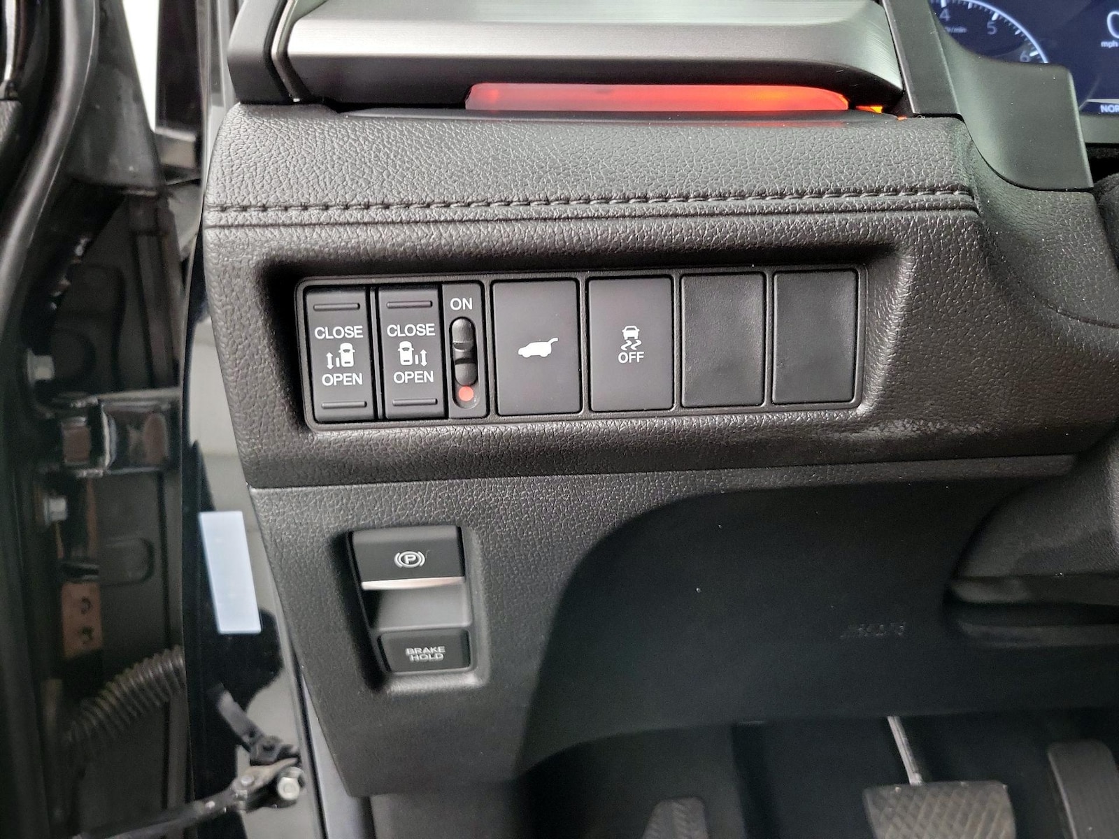 2025 Honda Odyssey Sport L - Photo 14