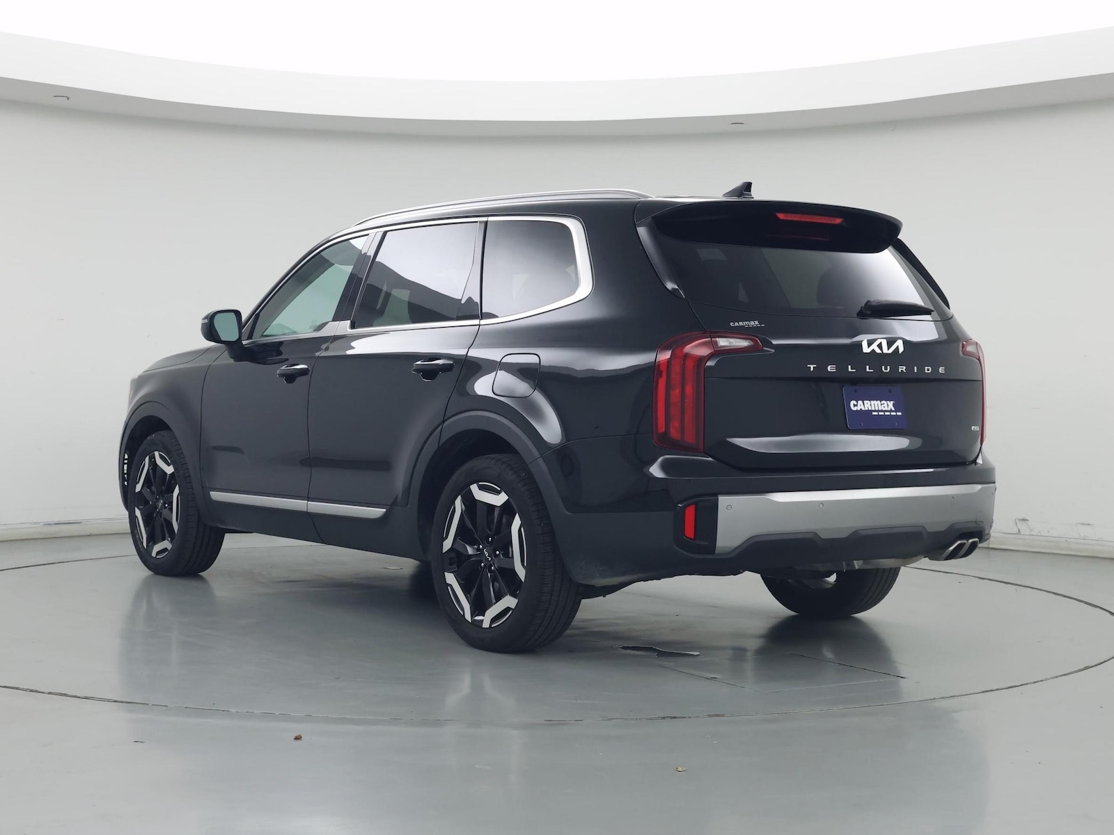2025 Kia Telluride S - Photo 3