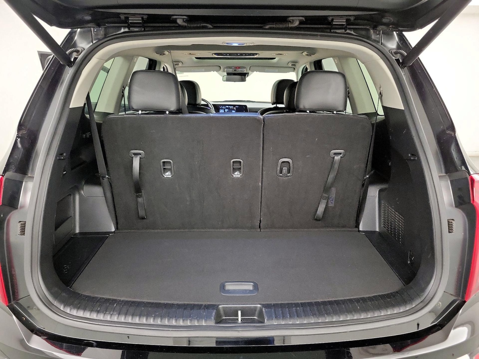 2025 Kia Telluride S - Photo 24