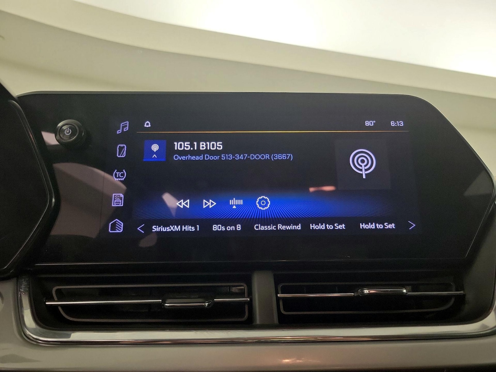 2025 Chevrolet Trax LT - Photo 16