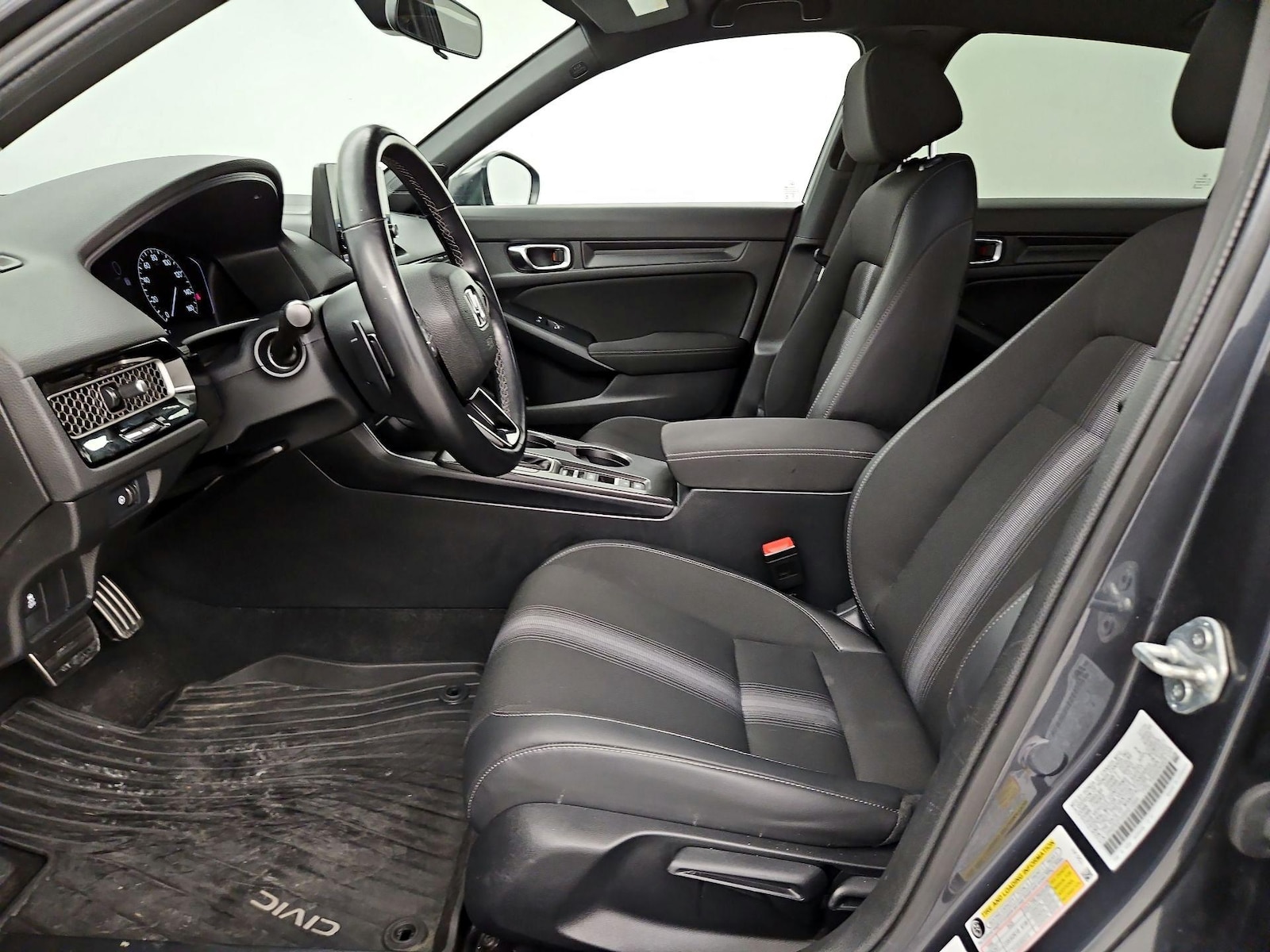 2025 Honda Civic Sport - Photo 12