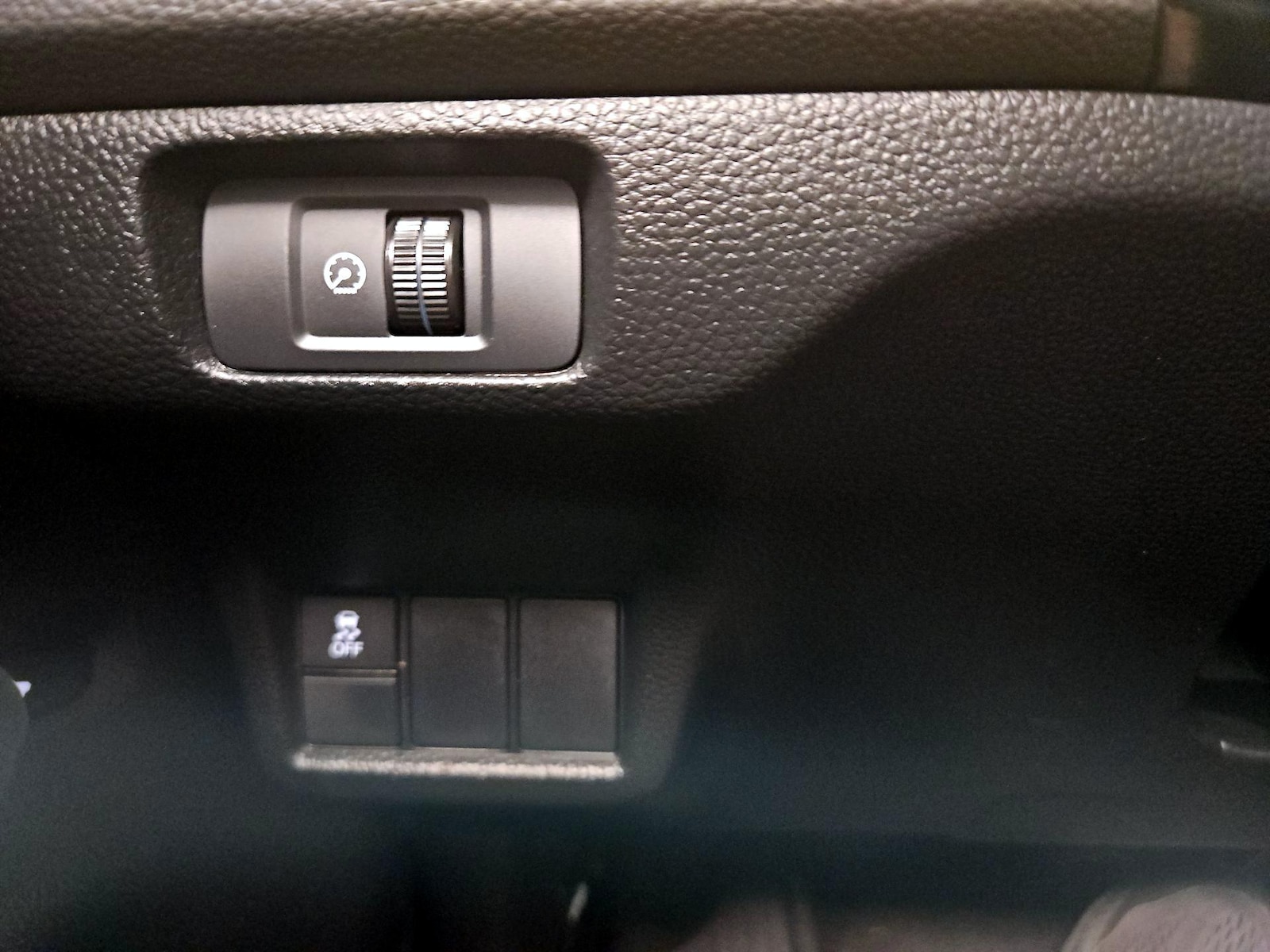 2025 Honda Civic Sport - Photo 14