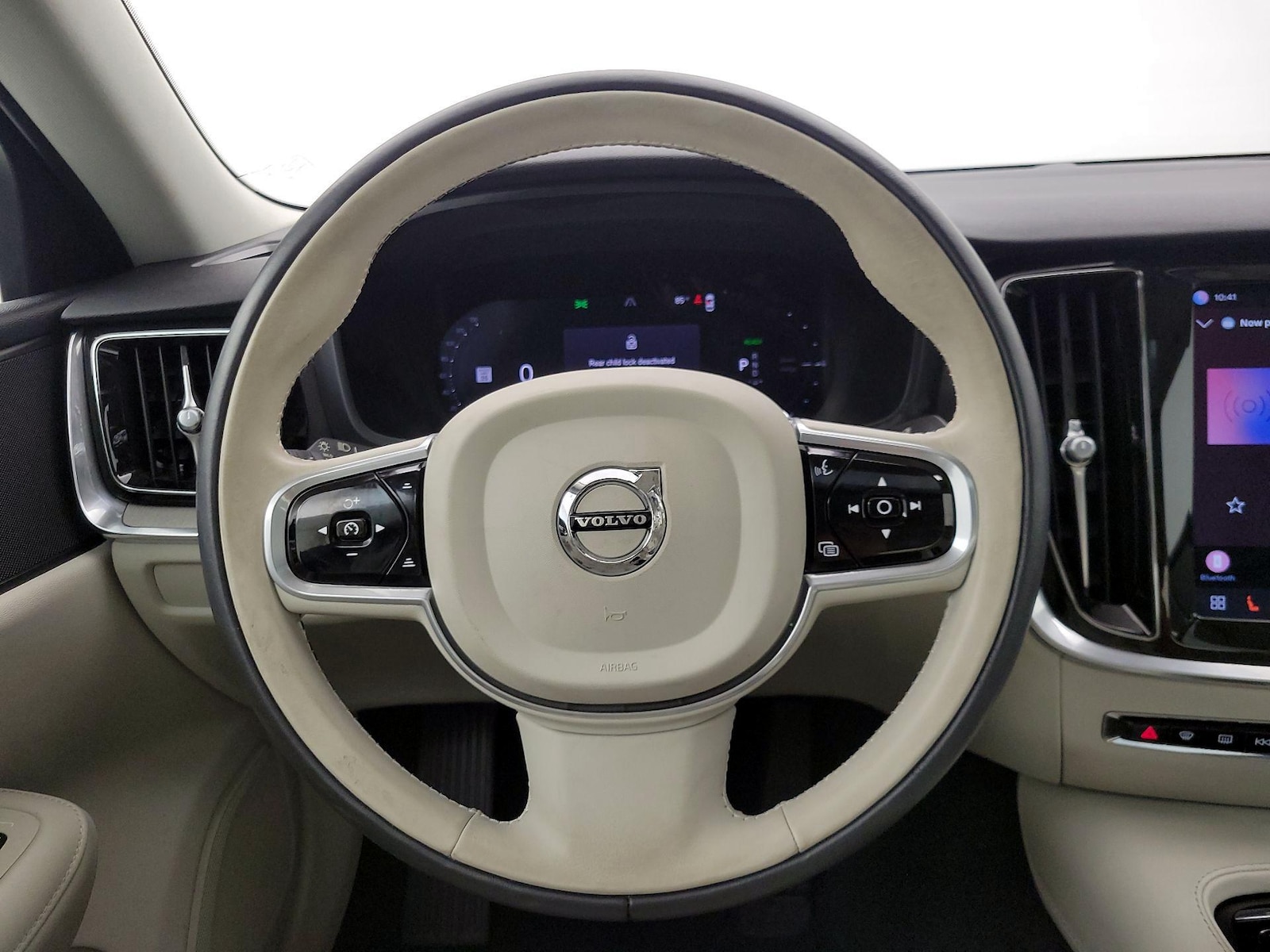 2023 Volvo S60 Plus - Photo 11
