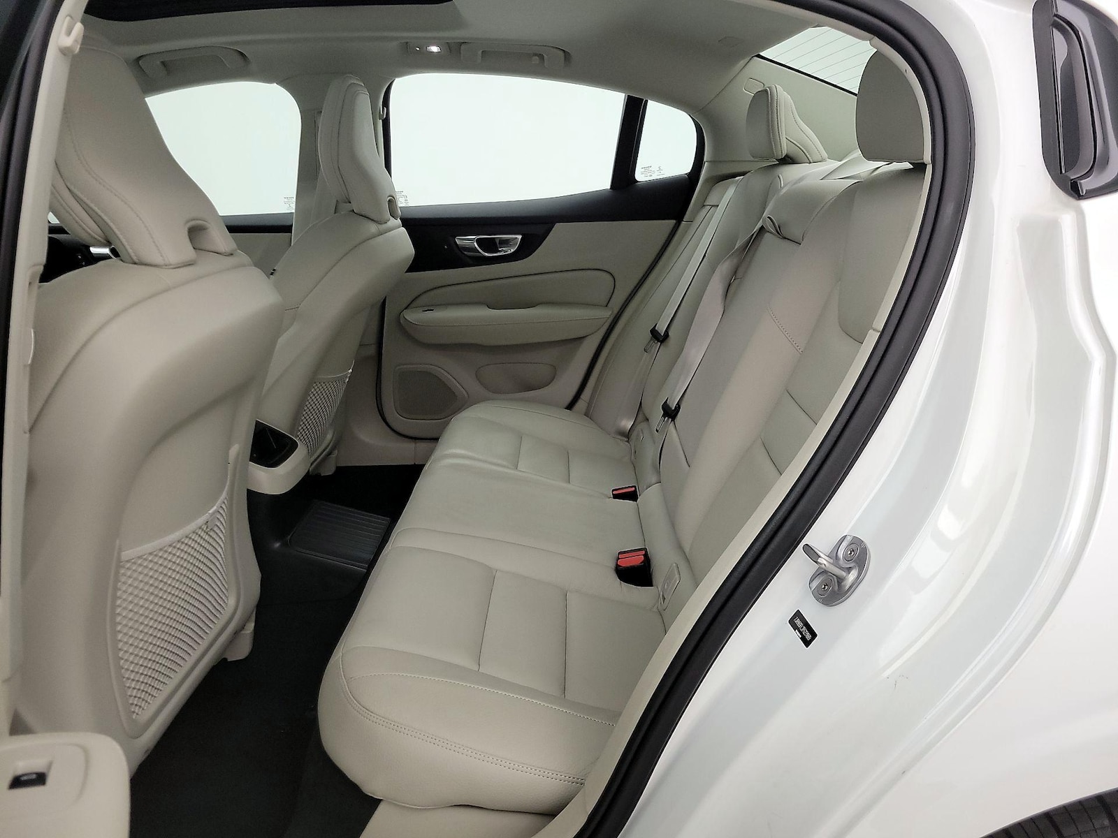 2023 Volvo S60 Plus - Photo 21