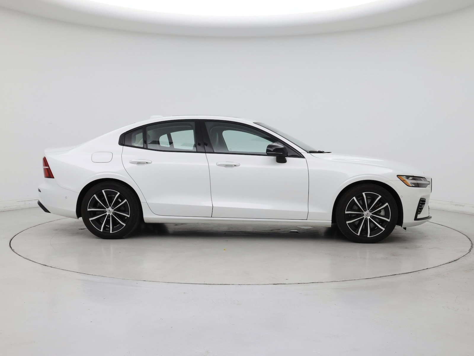 2023 Volvo S60 Plus - Photo 8
