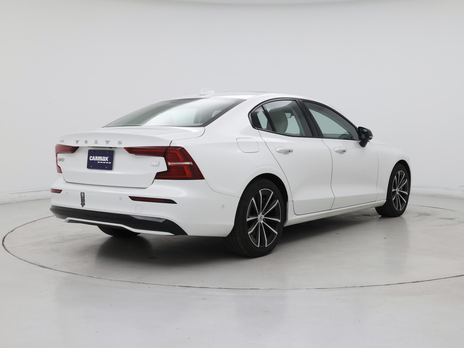 2023 Volvo S60 Plus - Photo 9
