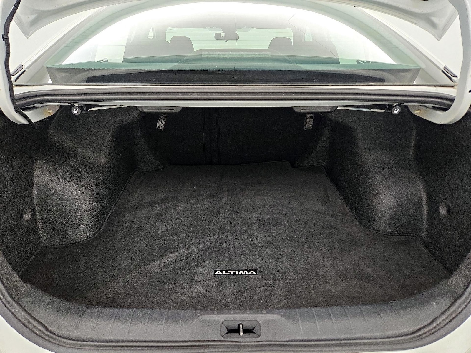 2025 Nissan Altima SV - Photo 21