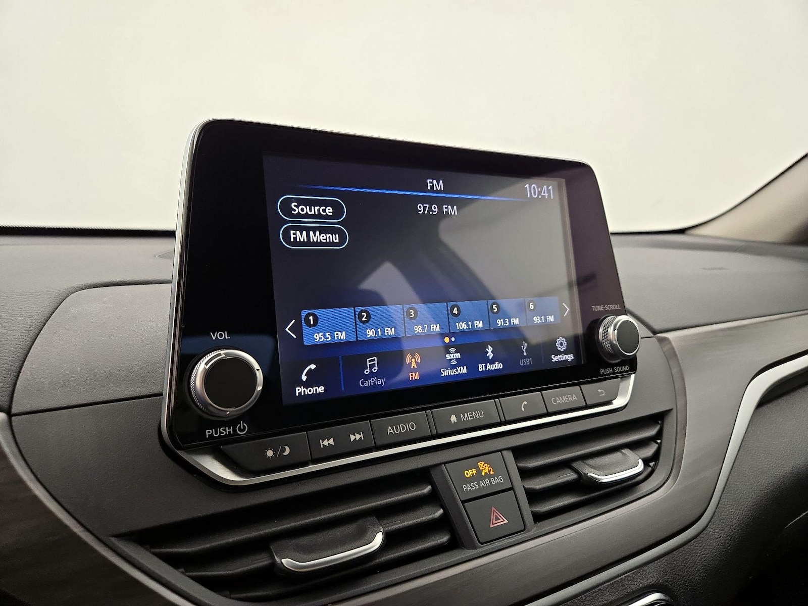 2025 Nissan Altima SV - Photo 16
