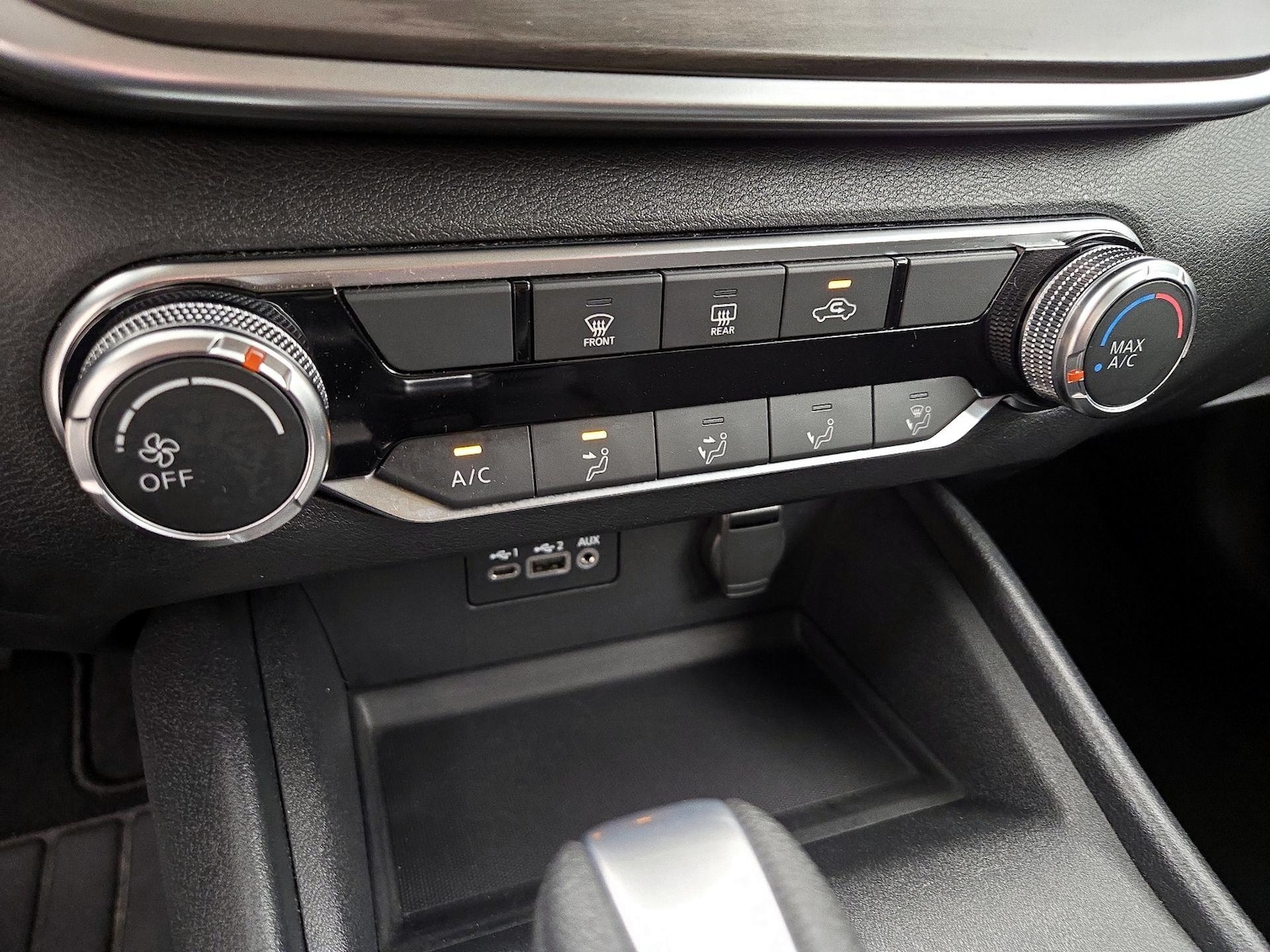 2025 Nissan Altima SV - Photo 17