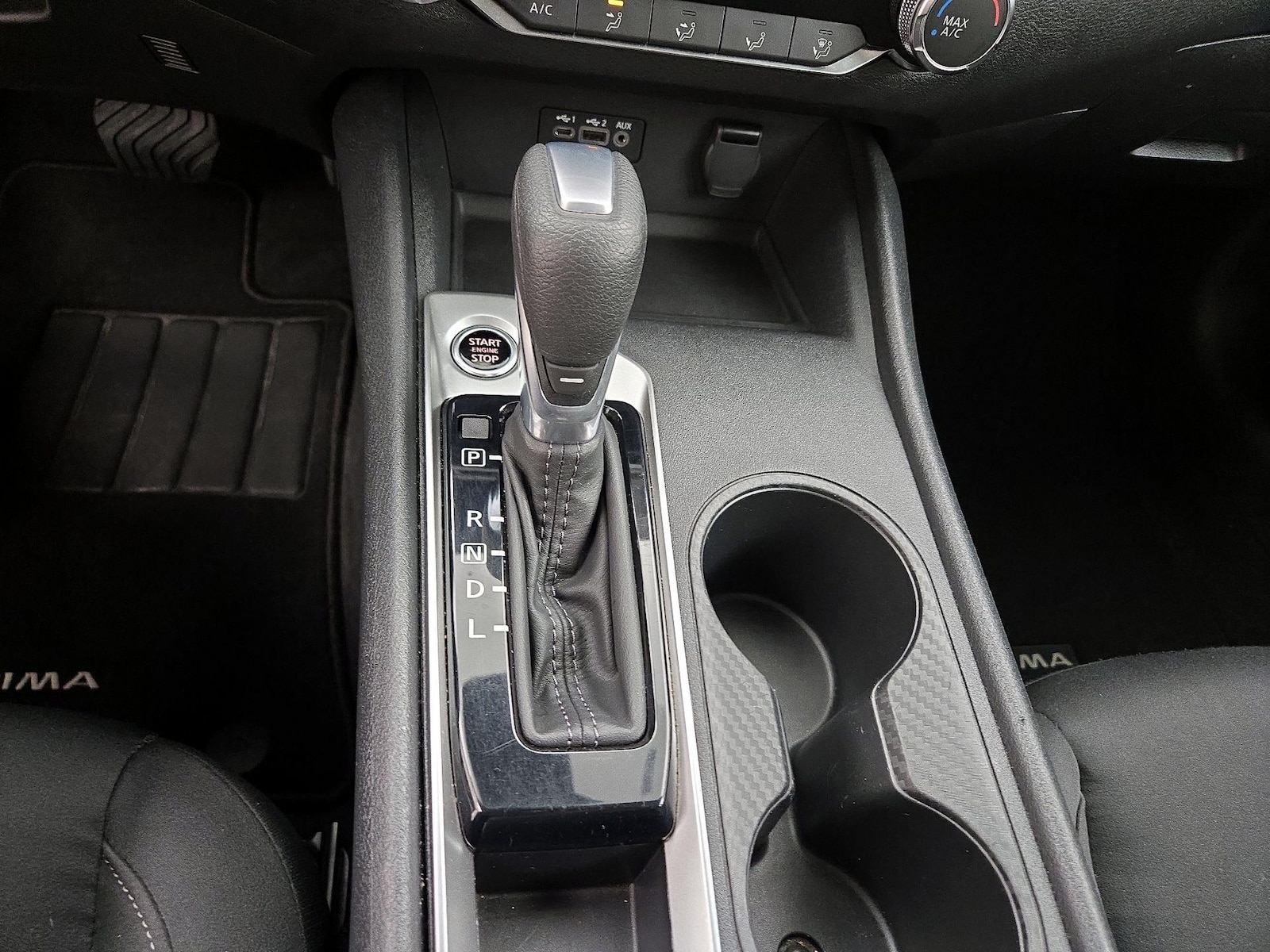 2025 Nissan Altima SV - Photo 18