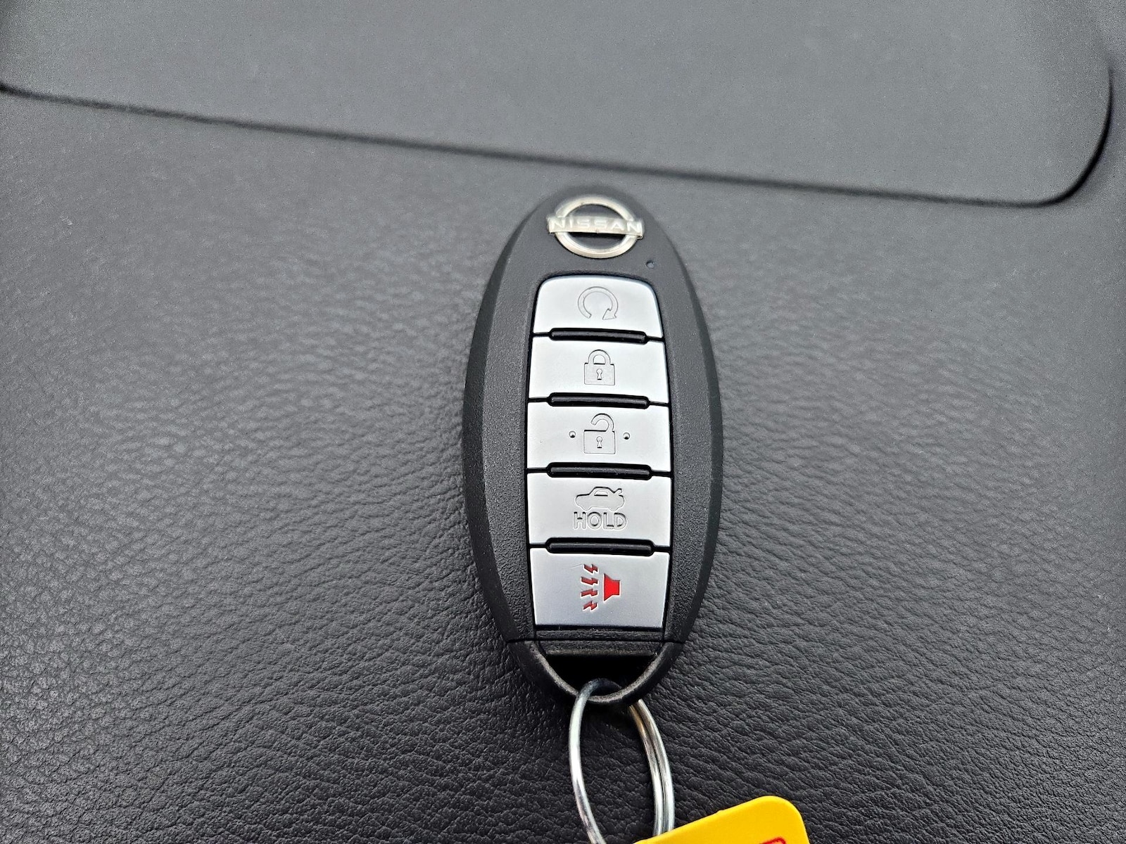 2025 Nissan Altima SV - Photo 23