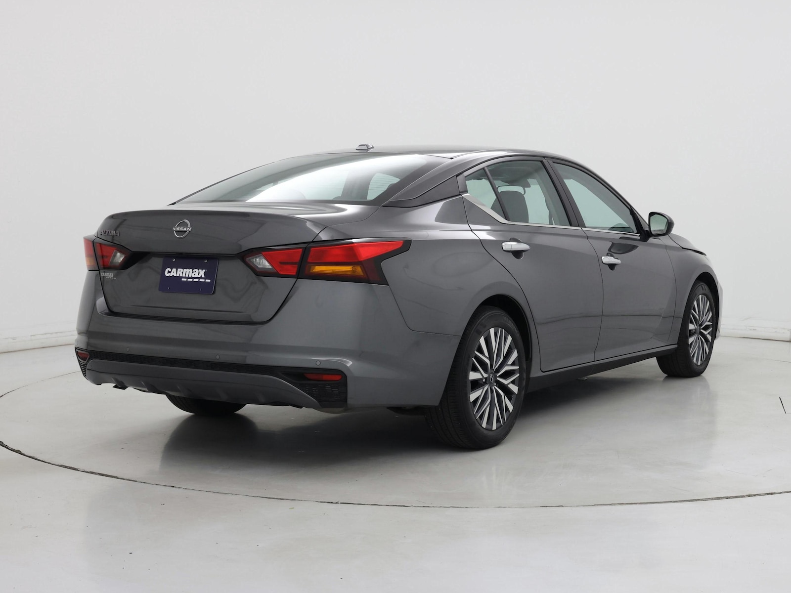 2025 Nissan Altima SV - Photo 9