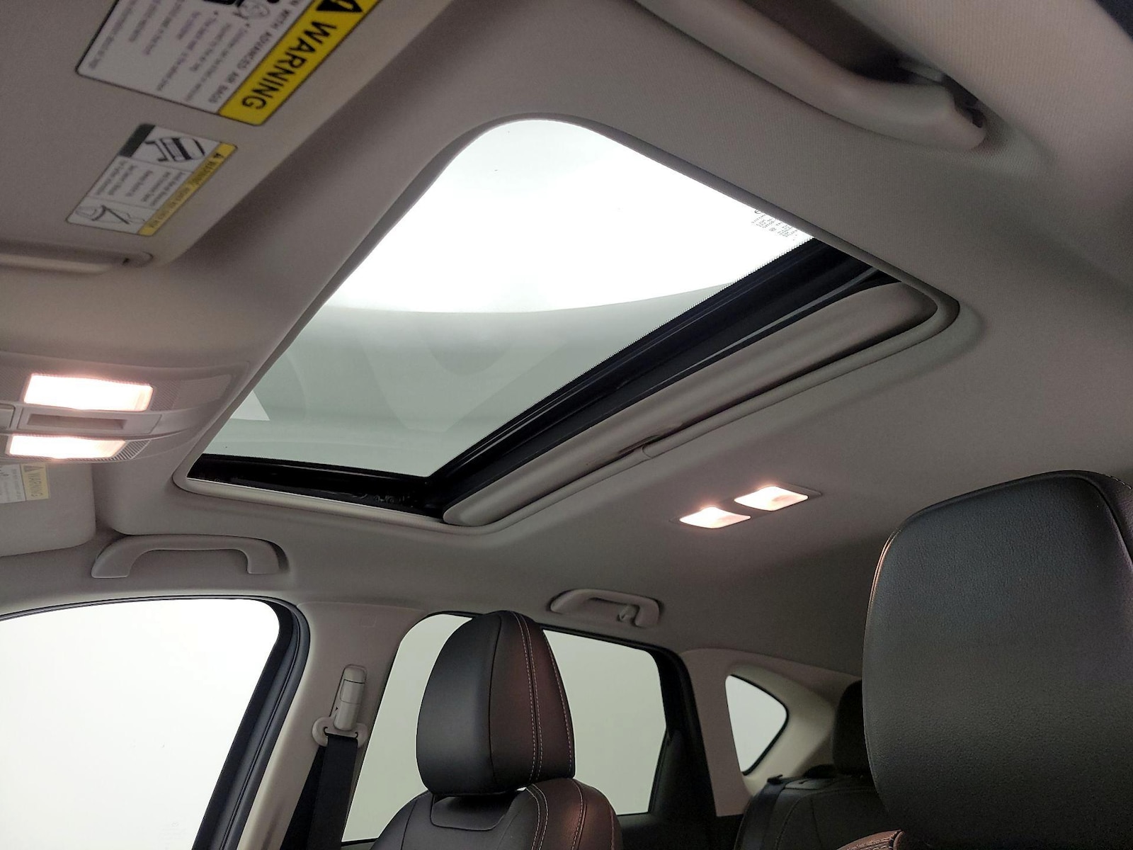 Sunroof(s) & Overhead Airbags