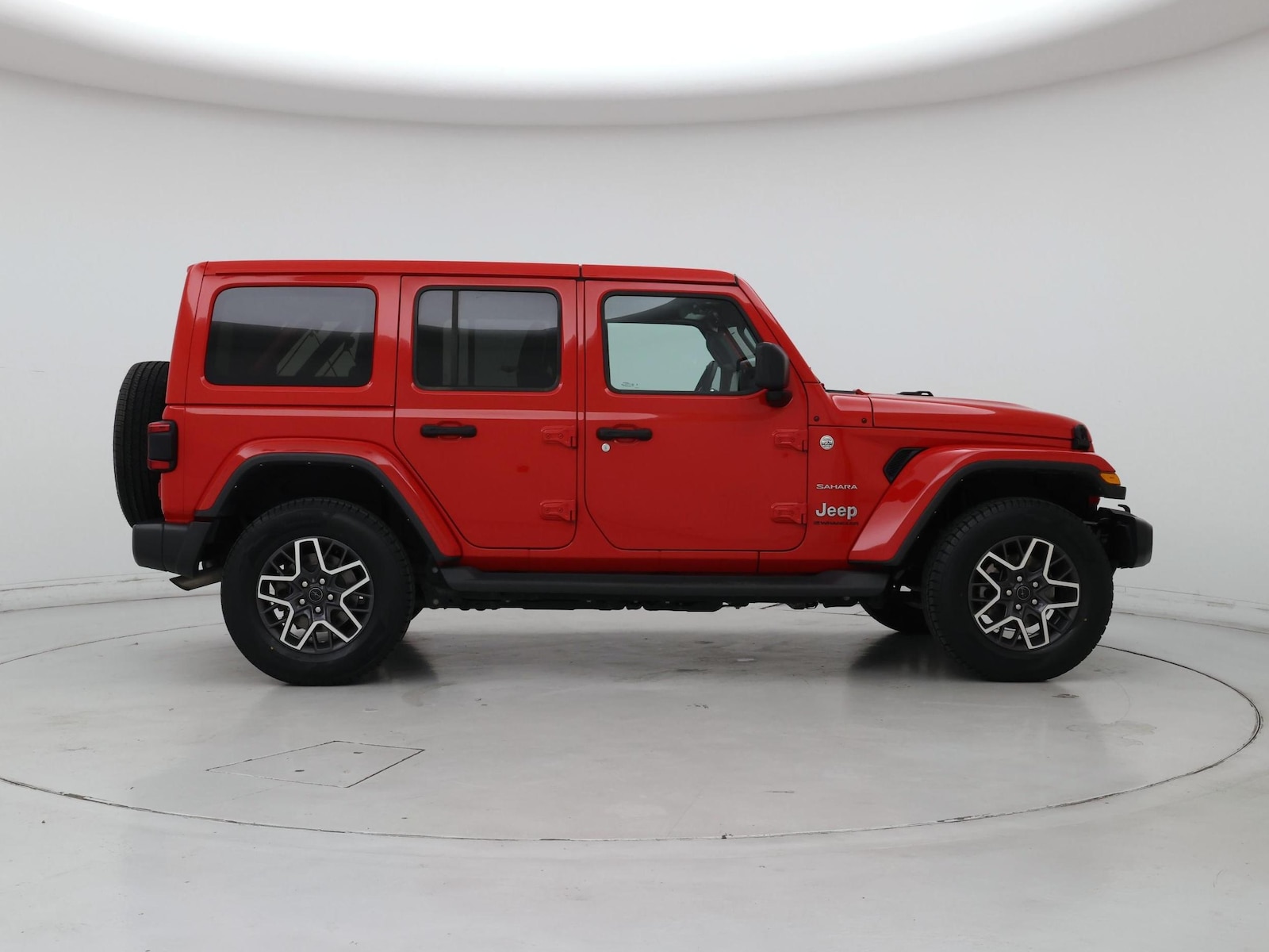 2024 Jeep Wrangler 4-Door Sahara - Photo 8