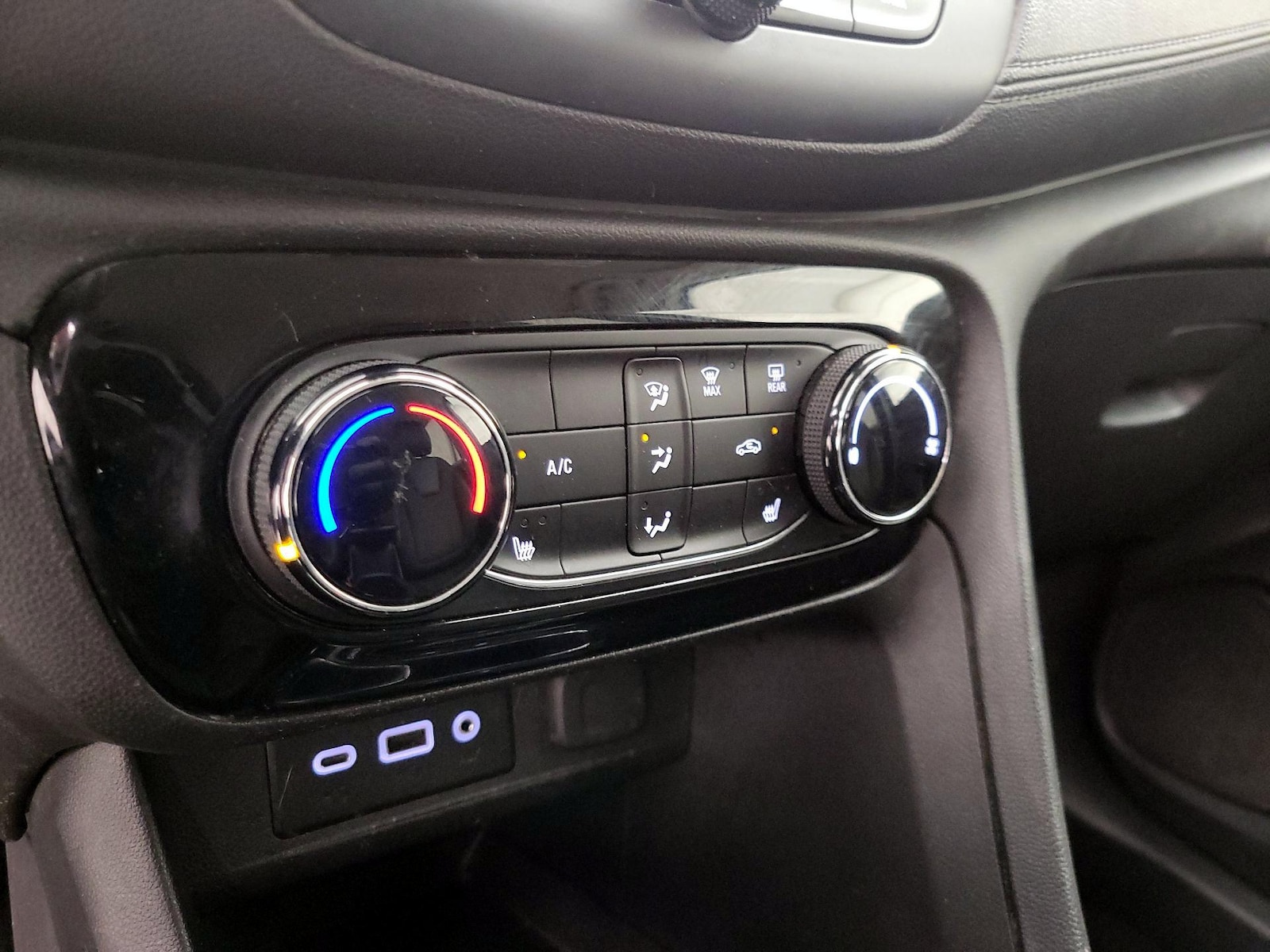 2023 Buick Encore GX Preferred - Photo 17