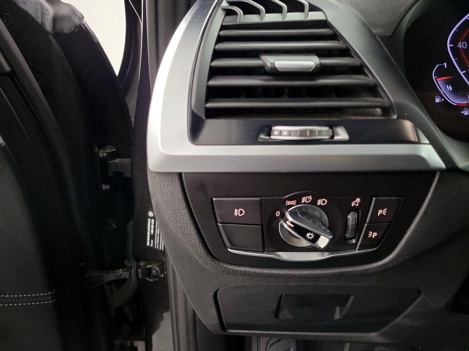 2020 BMW X3 30i - Photo 14
