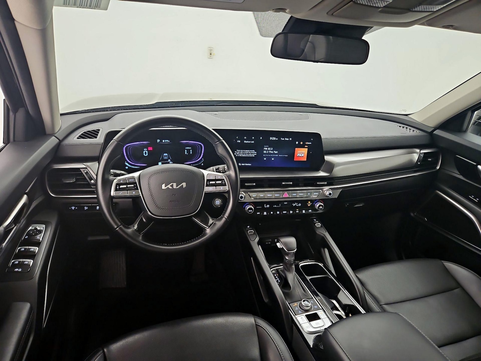 2024 Kia Telluride S - Photo 10