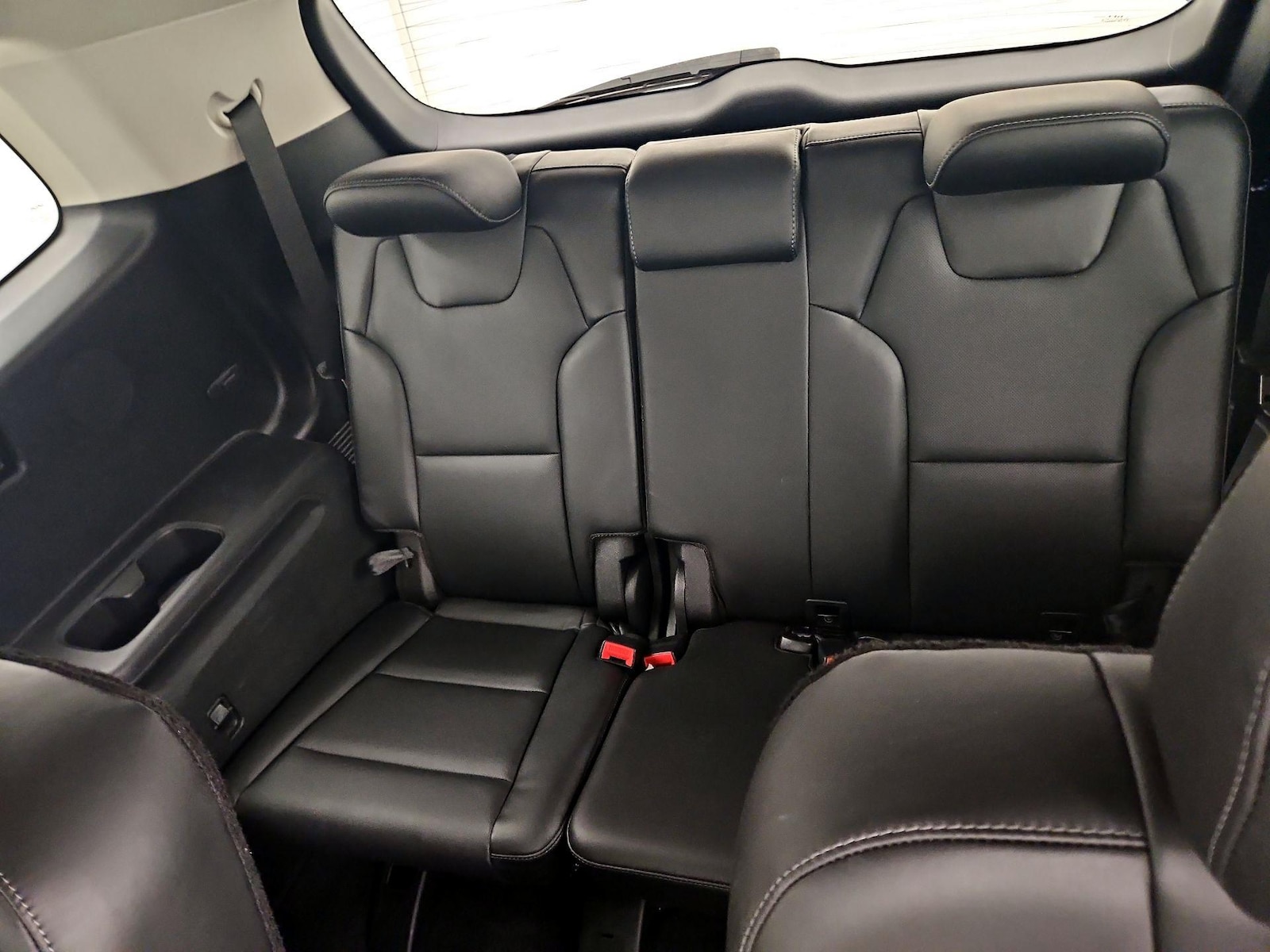 2024 Kia Telluride S - Photo 21