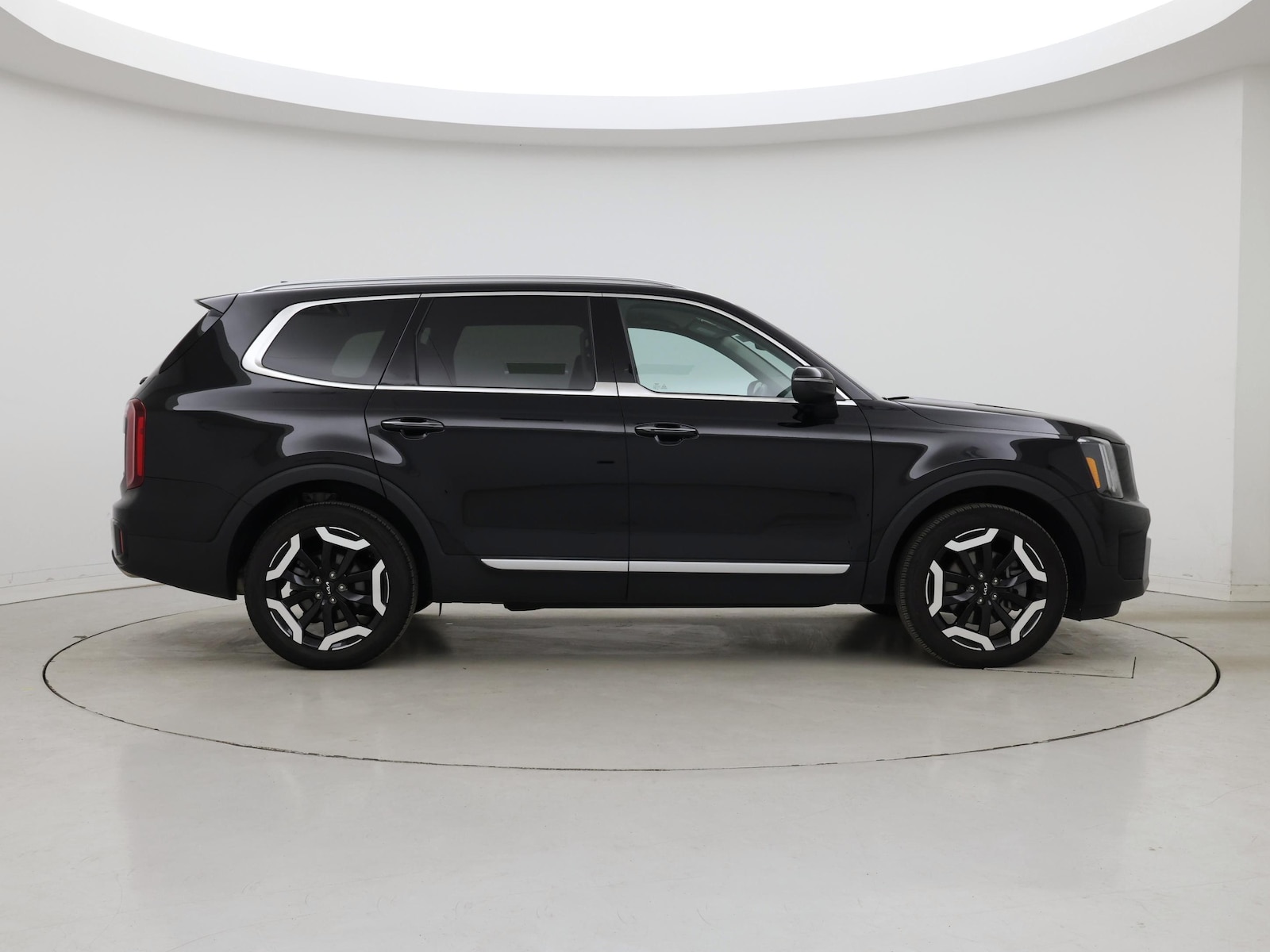 2024 Kia Telluride S - Photo 8