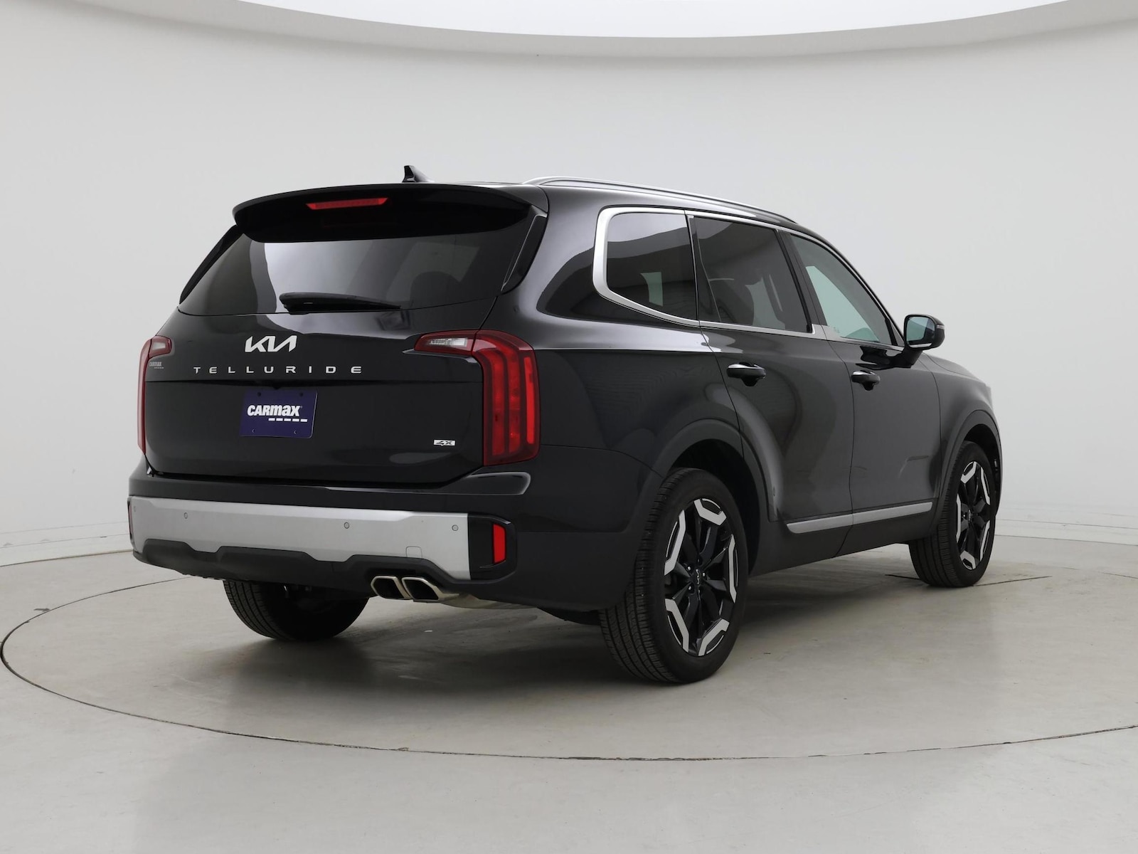 2024 Kia Telluride S - Photo 9