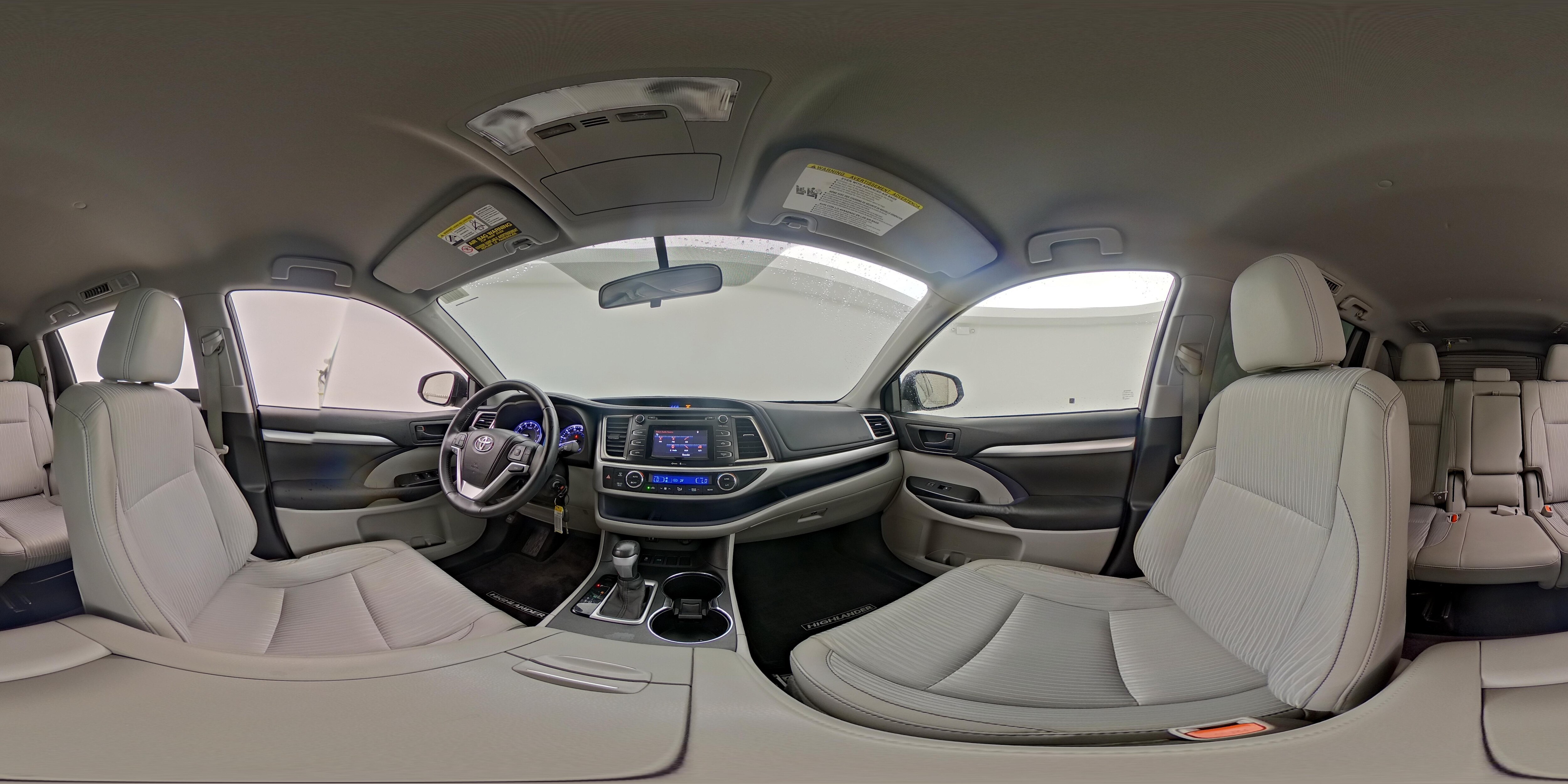 2015 Toyota Highlander LE Plus - Photo 24