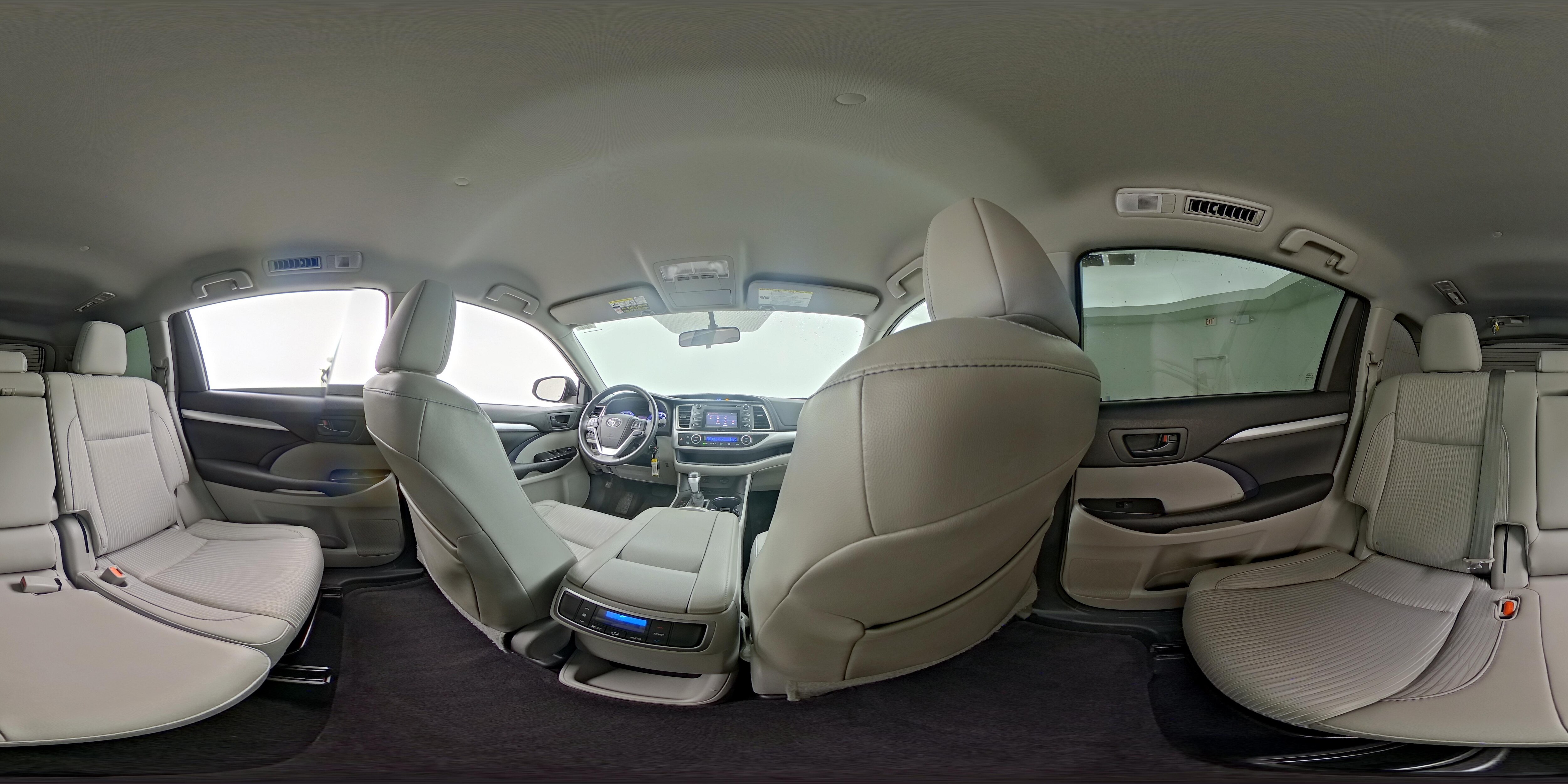 2015 Toyota Highlander LE Plus - Photo 25