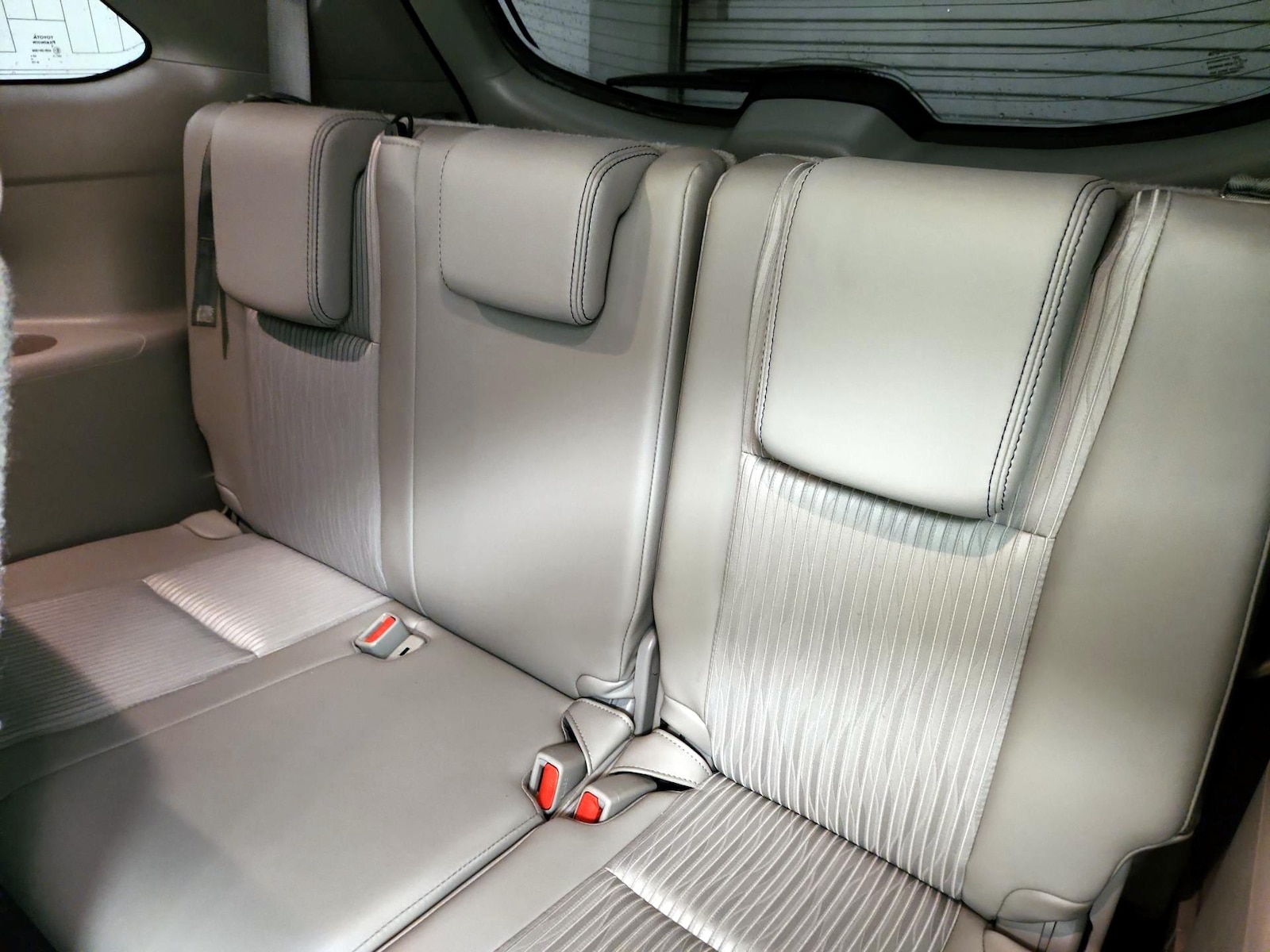 2015 Toyota Highlander LE Plus - Photo 19