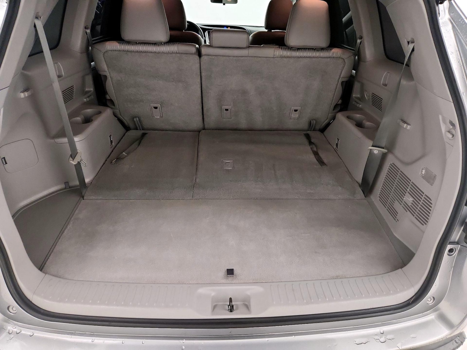 2015 Toyota Highlander LE Plus - Photo 21