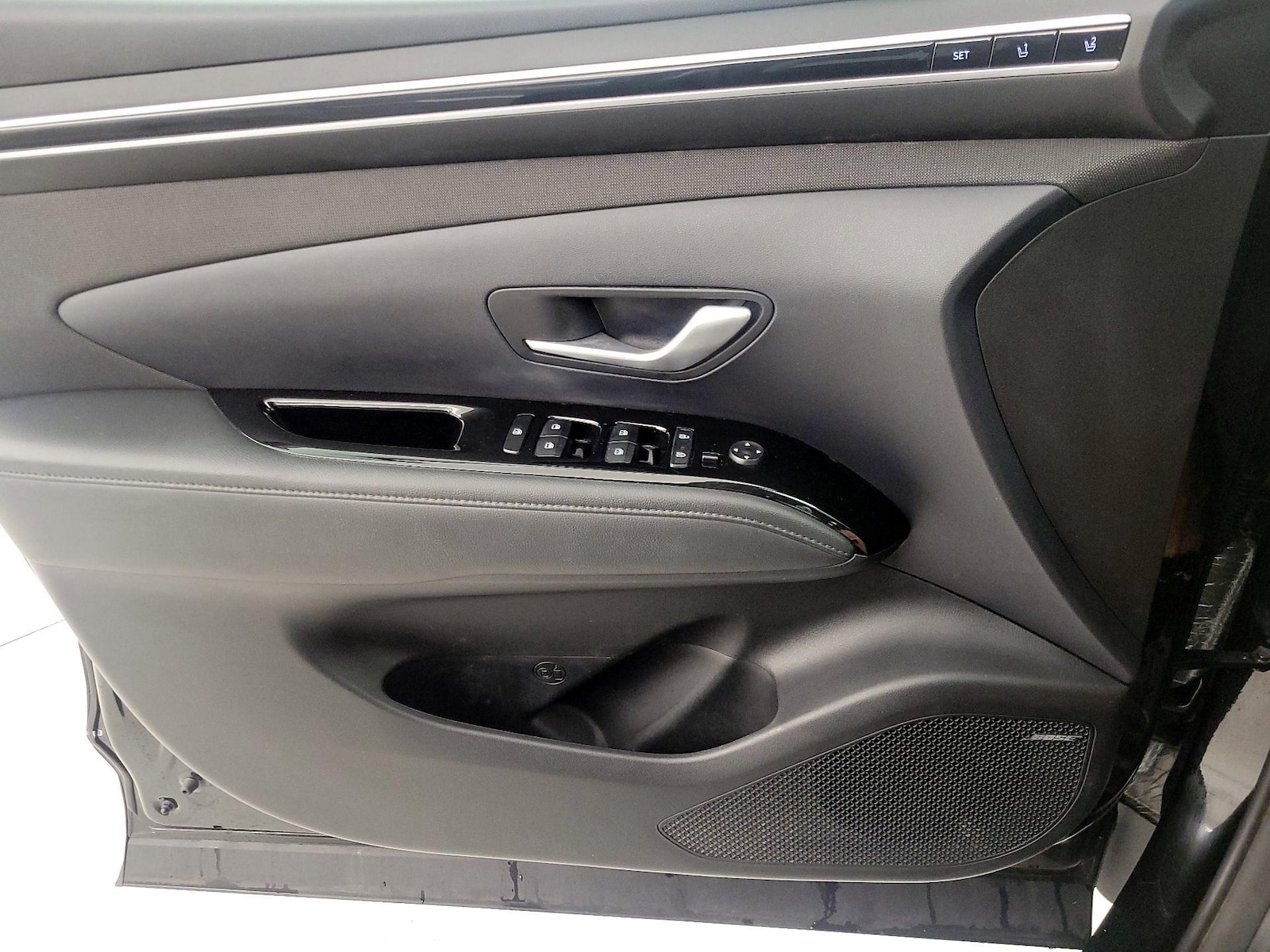 2022 Hyundai Tucson Limited - Photo 13