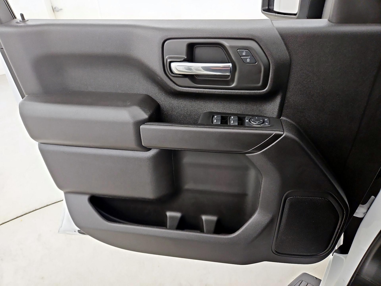 2025 Chevrolet Silverado 2500HD Custom - Photo 13