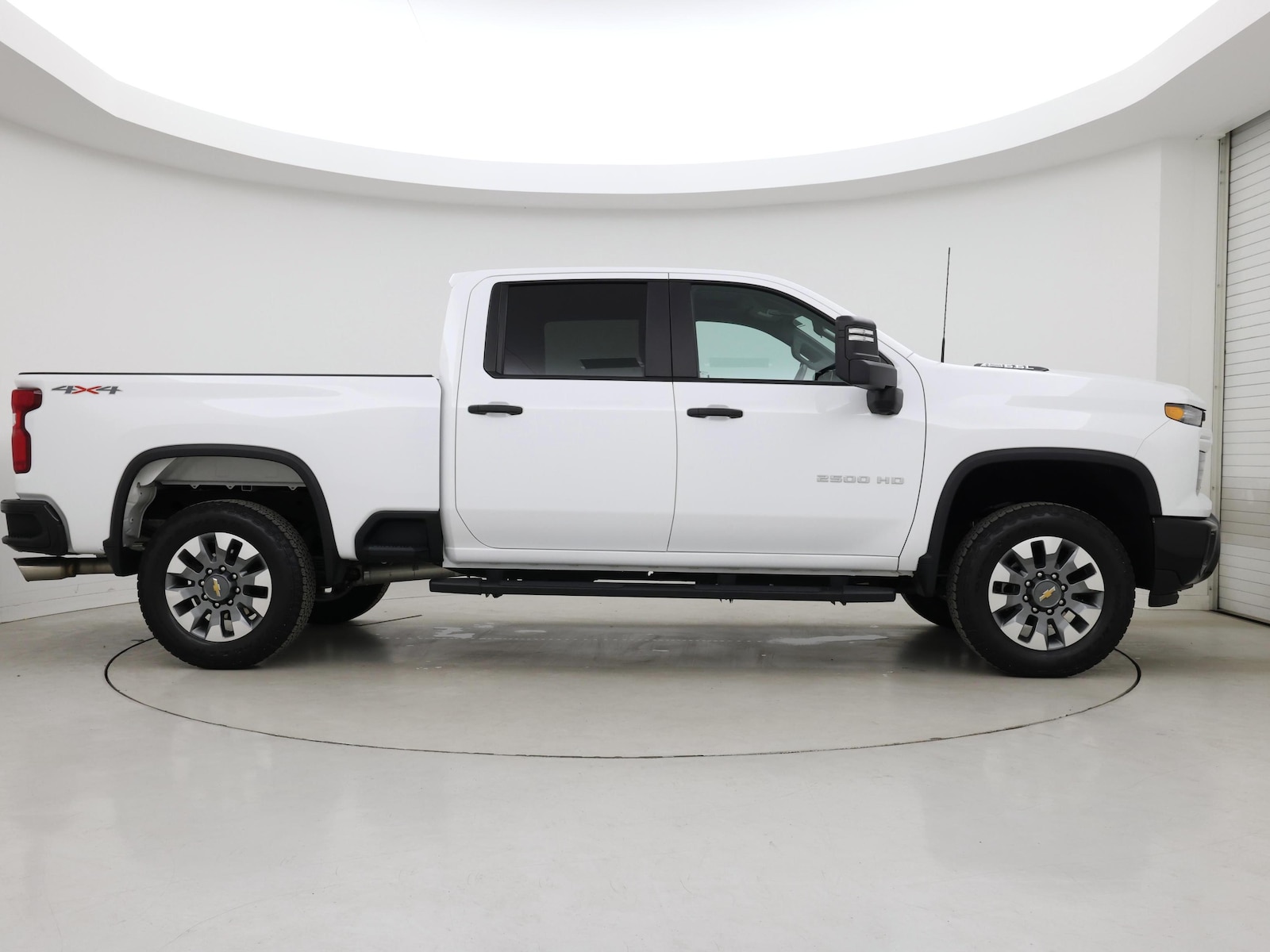 2025 Chevrolet Silverado 2500HD Custom - Photo 8