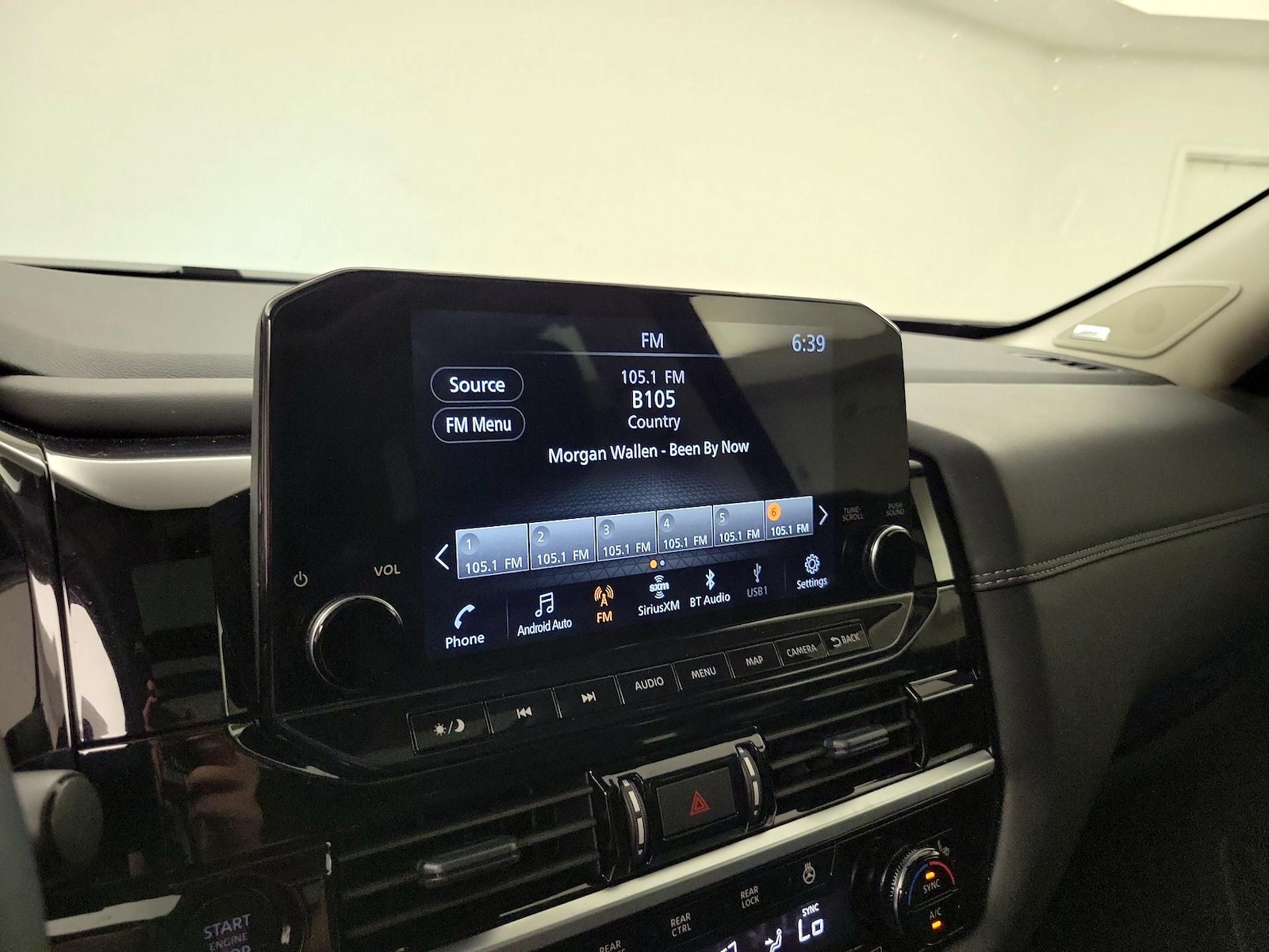 2025 Nissan Pathfinder Platinum - Photo 17