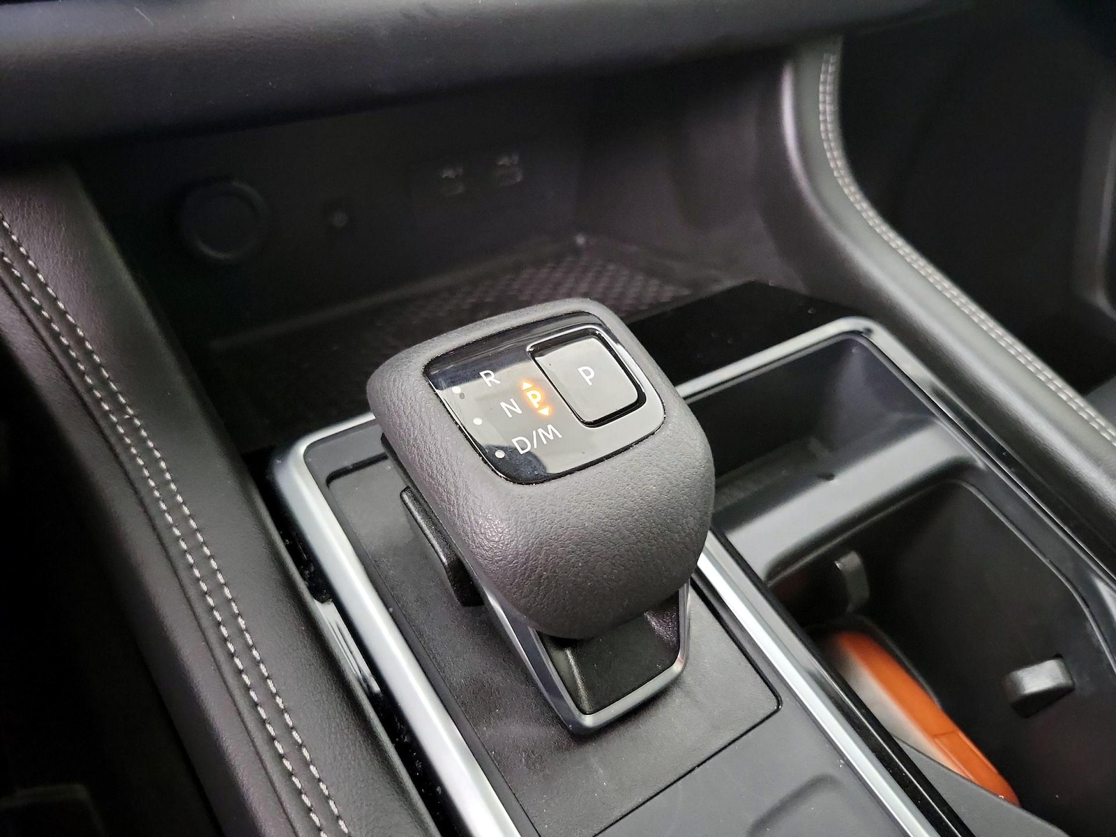 2025 Nissan Pathfinder Platinum - Photo 19