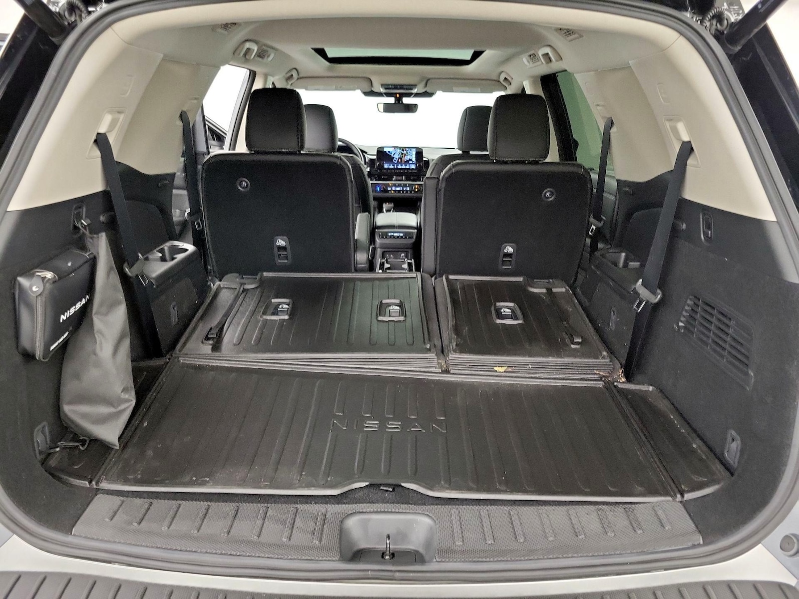 2025 Nissan Pathfinder Platinum - Photo 25