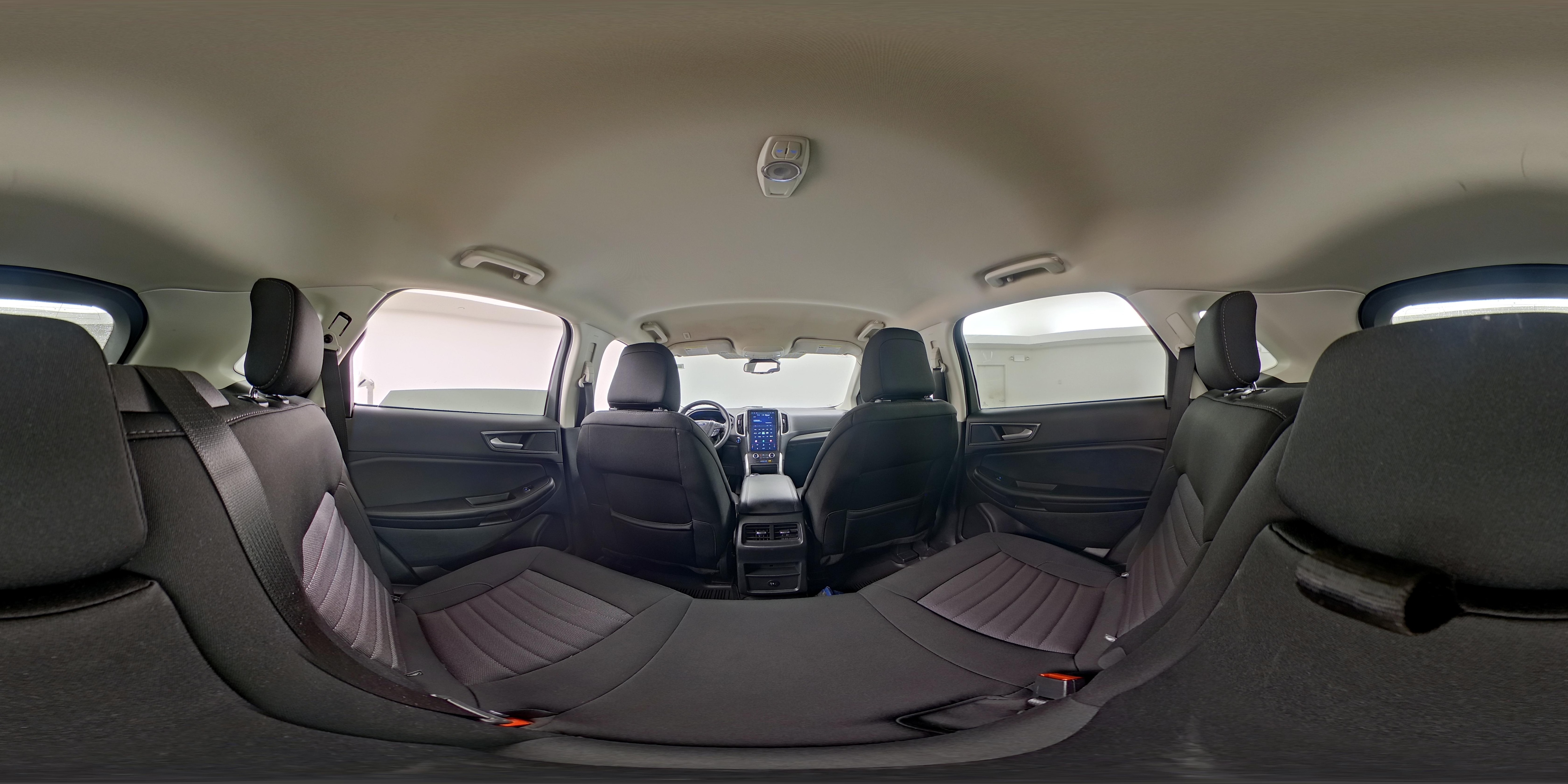 2024 Ford Edge SE - Photo 25