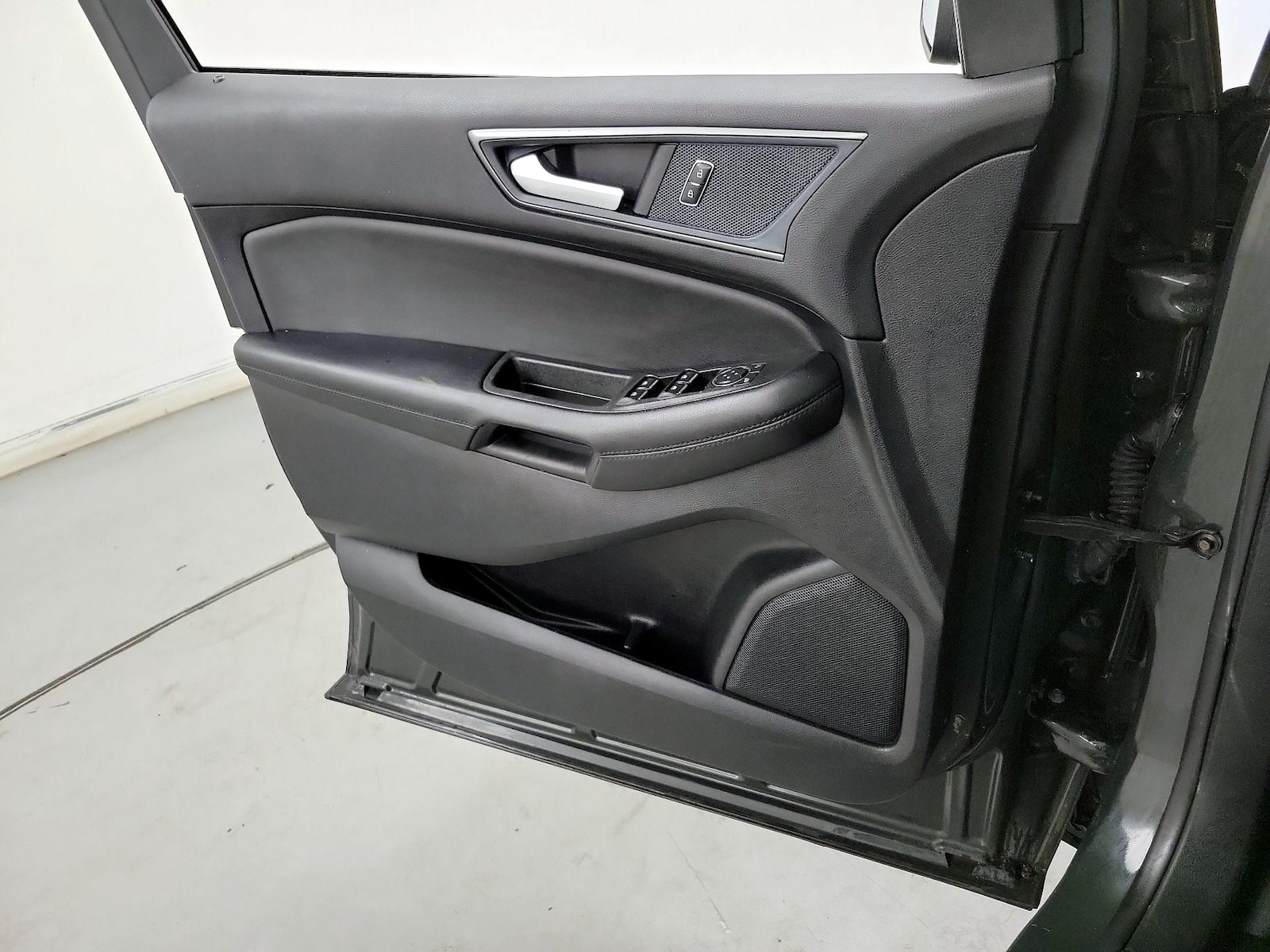 2024 Ford Edge SE - Photo 13