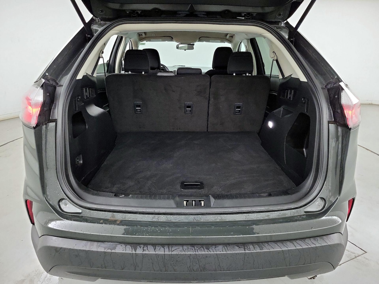 2024 Ford Edge SE - Photo 21