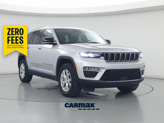 Silver 2024 Jeep Grand Cherokee SUV / Crossover Four-Wheel Drive Automatic