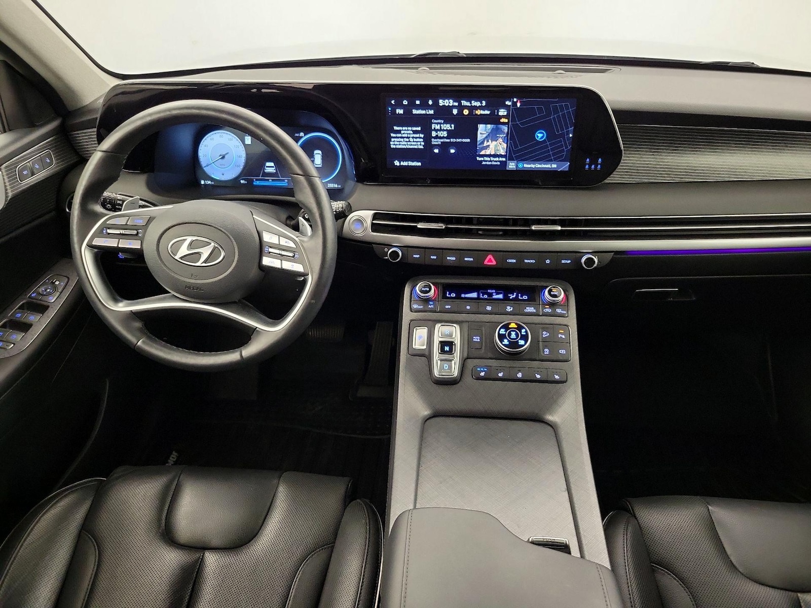 2024 Hyundai Palisade Limited - Photo 10