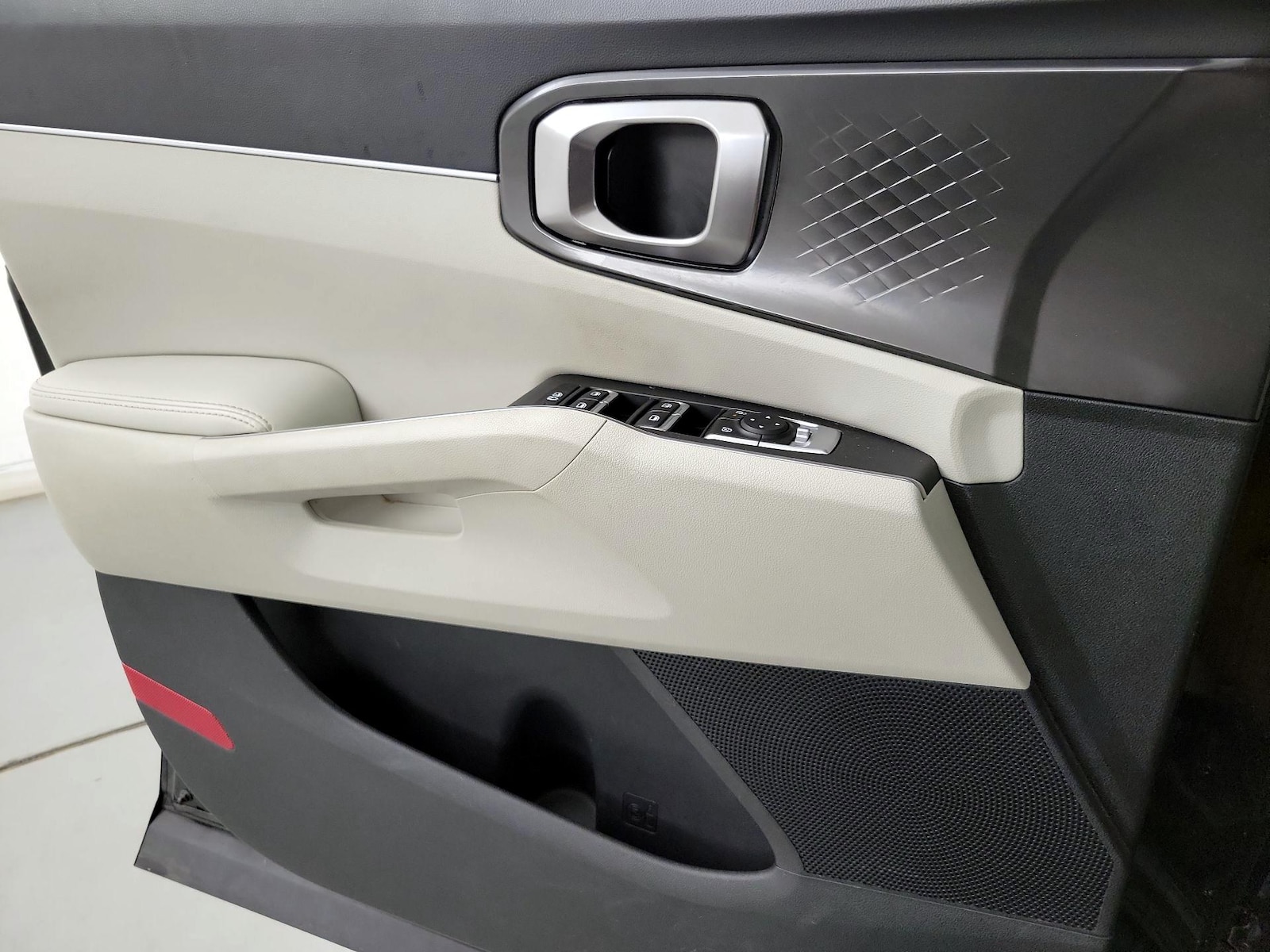 2024 Kia Sorento S - Photo 13
