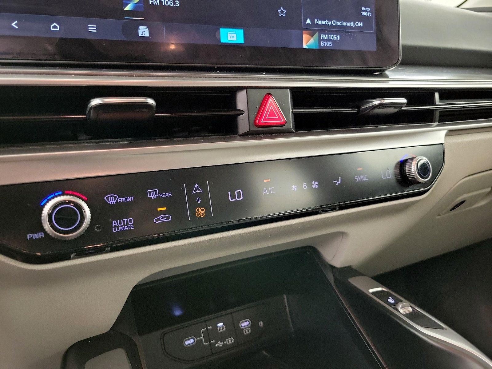 2024 Kia Sorento S - Photo 18