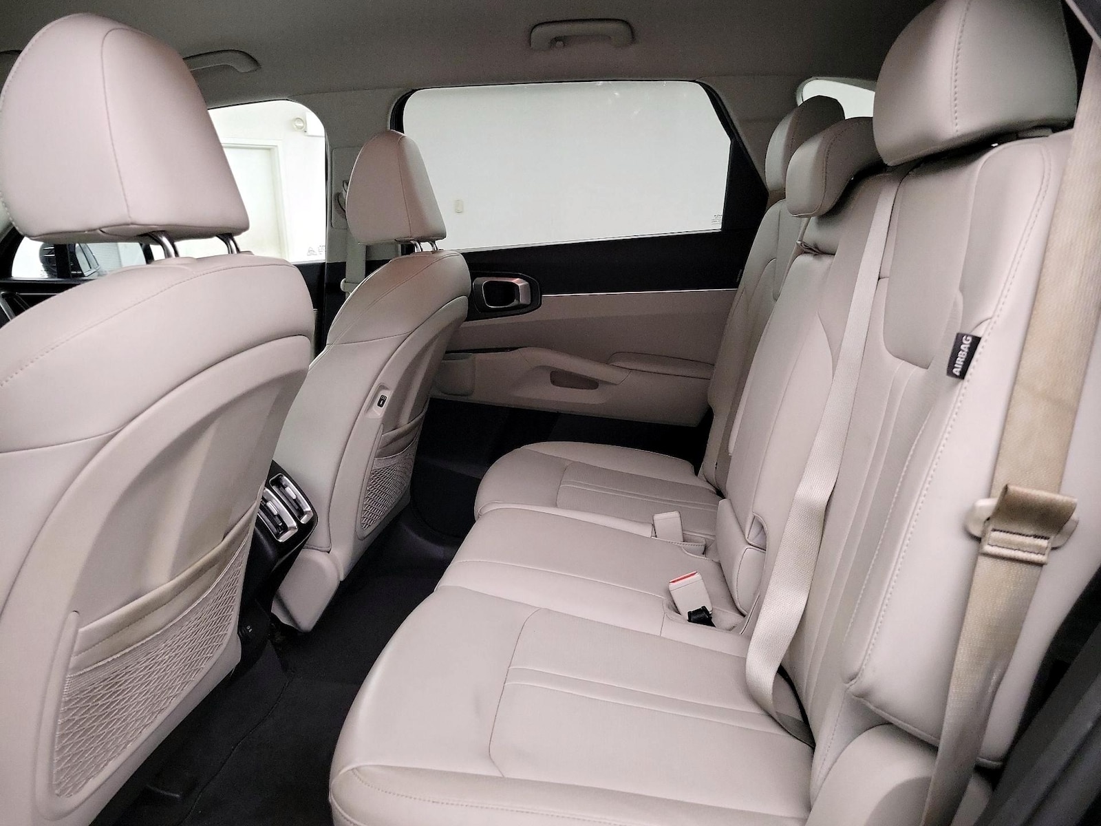 2024 Kia Sorento S - Photo 21