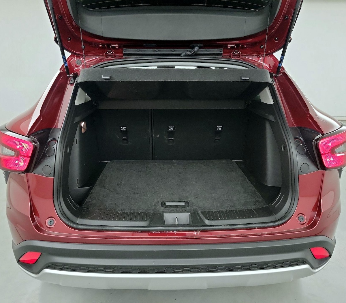 Trunk/Cargo (Seats Up)