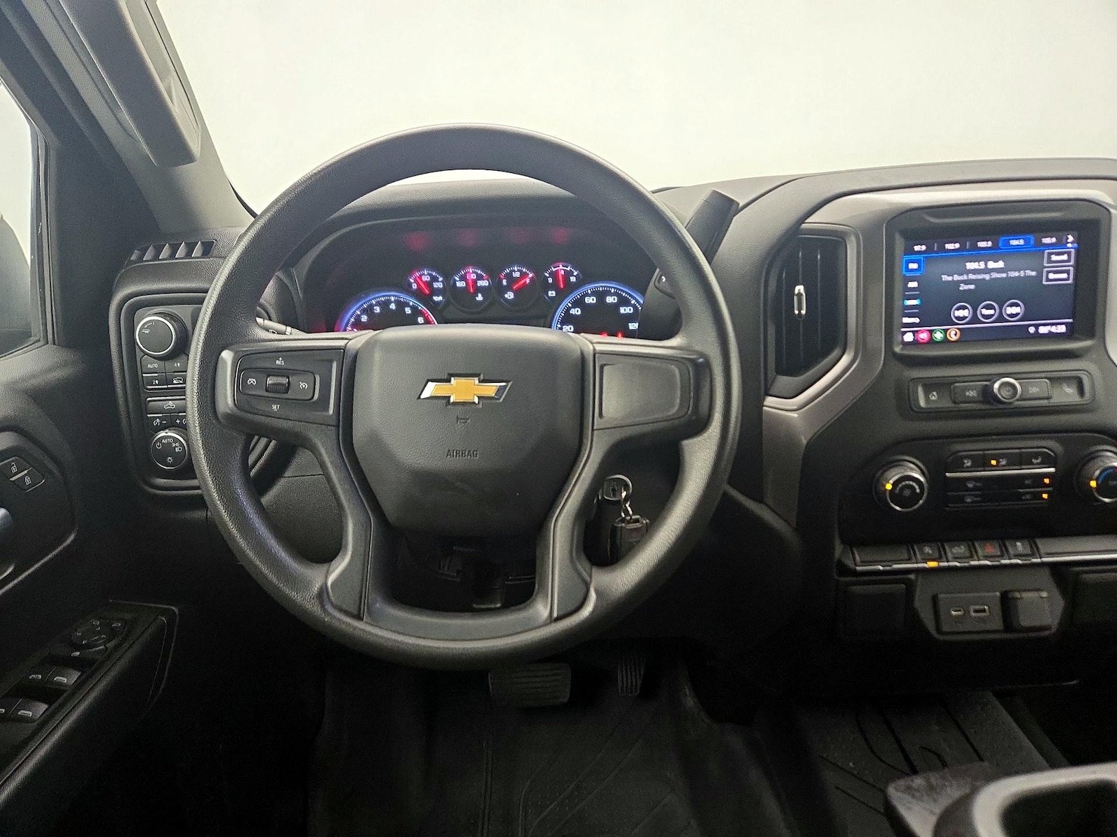 2022 Chevrolet Silverado 1500 Limited Custom - Photo 11