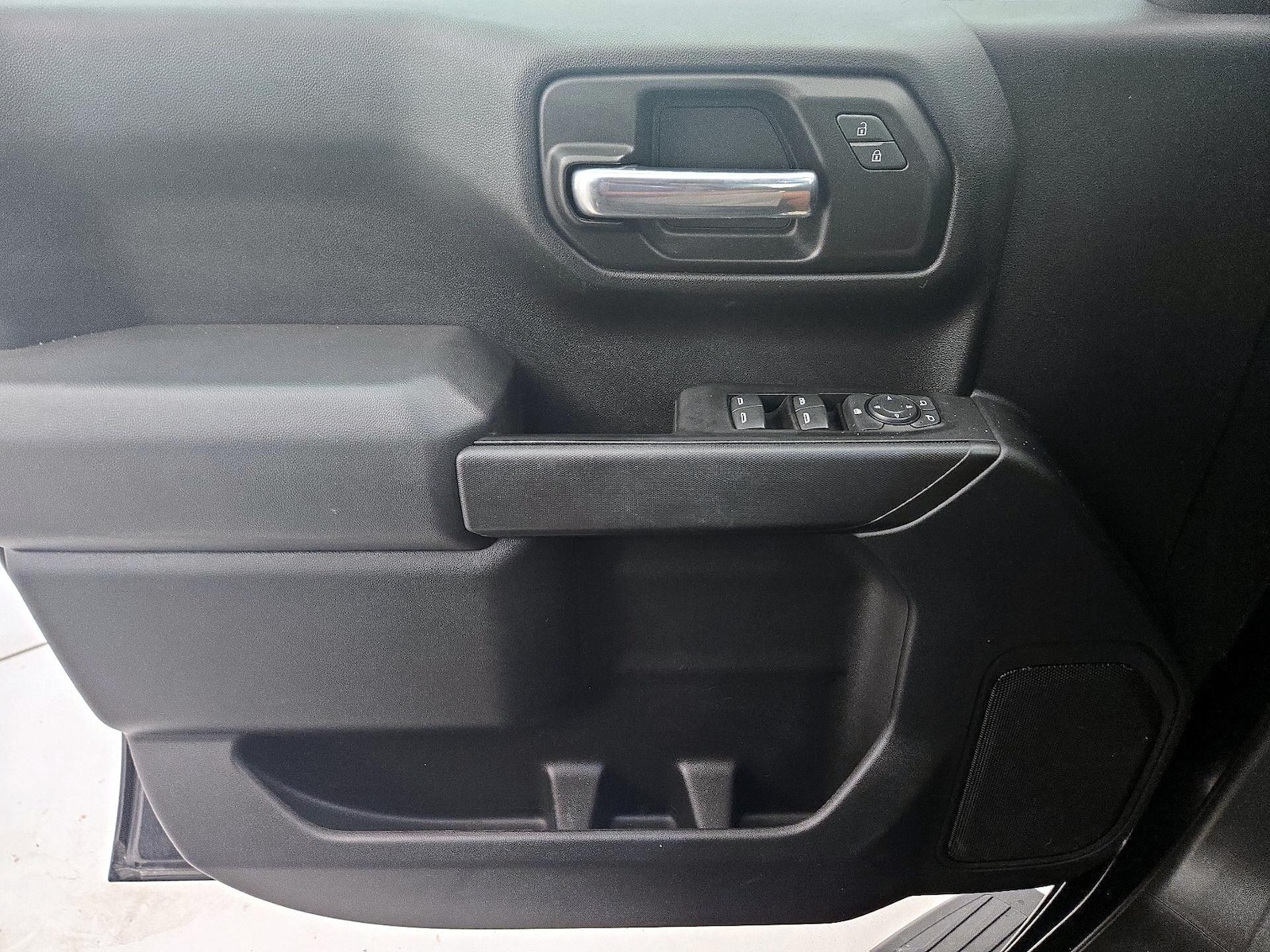 2022 Chevrolet Silverado 1500 Limited Custom - Photo 13